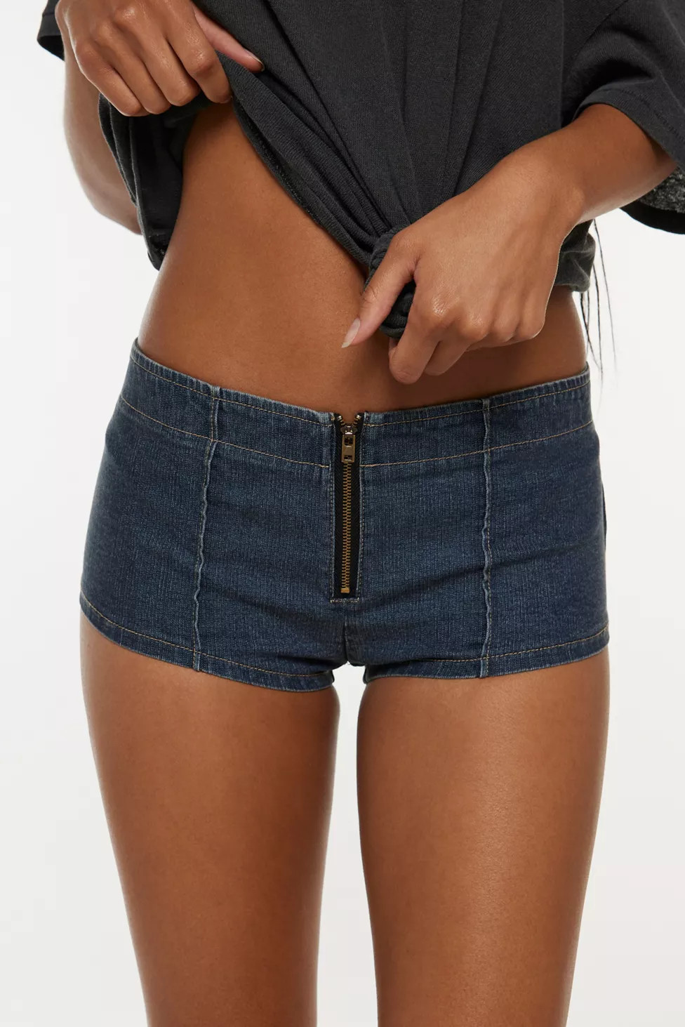 Silence + Noise Sabrina Denim Micro Short | Urban Outfitters (US and RoW)