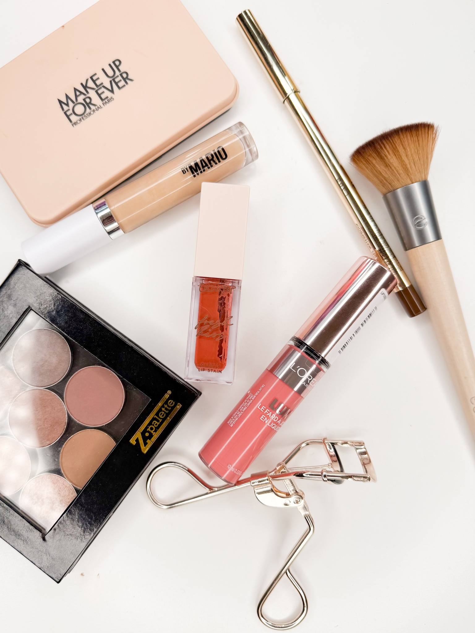 Today’s makeup



Favorite makeup, ulta favorites, Sephora favorites, L’Oréal blush, powder foundation, eye lash curler, tweezer man, tweezer man eye lash curler, new eye lash curler, color pop luig stain, simple makeup, new makeup, makeup for moms, 5 minute makeupp