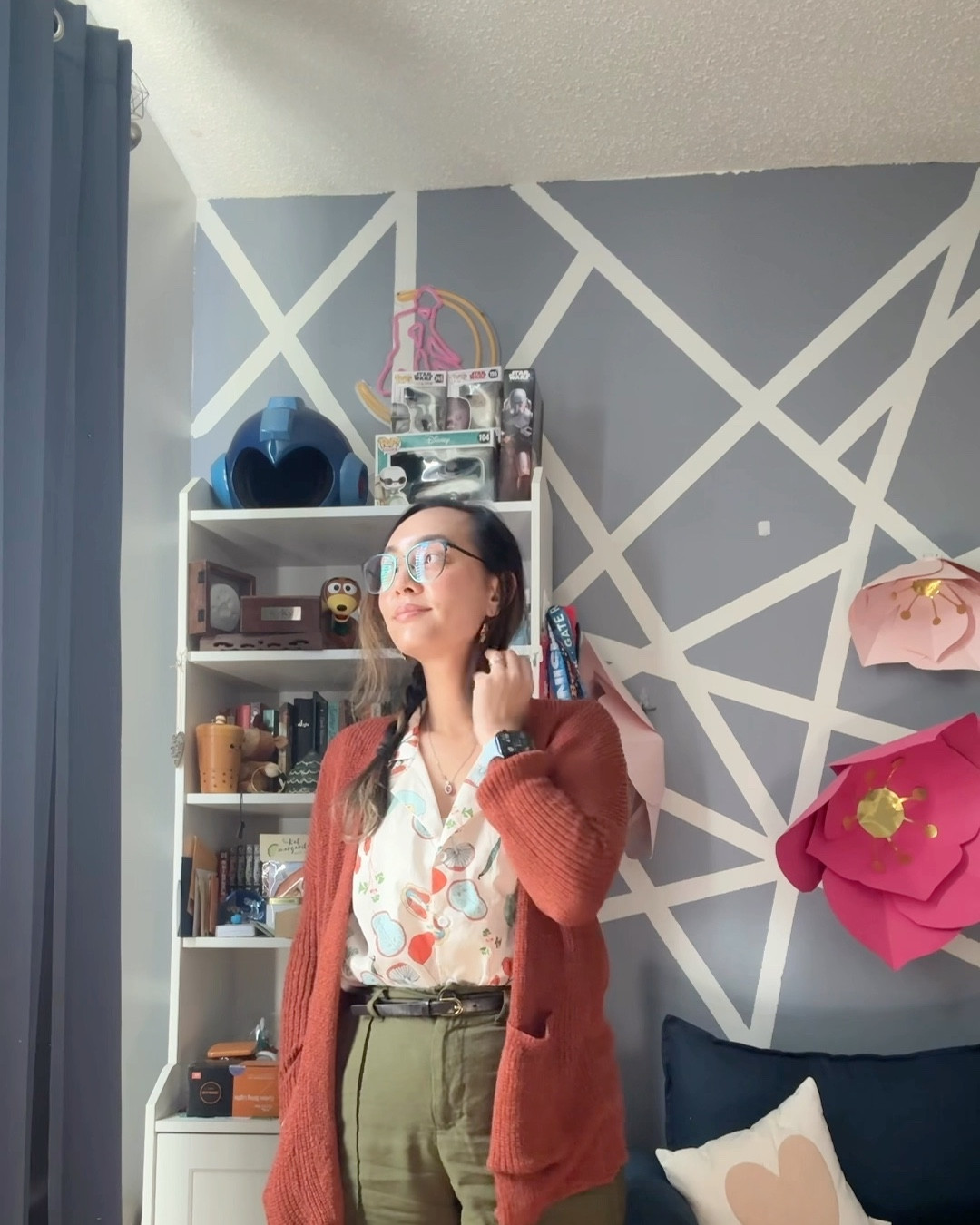 Day 3 of my challenge: wearing clothes that’s NOT loungewear. 

Adding a little more spring into the mix

#LTKSpringSale #LTKFindsUnder50 #LTKStyleTip