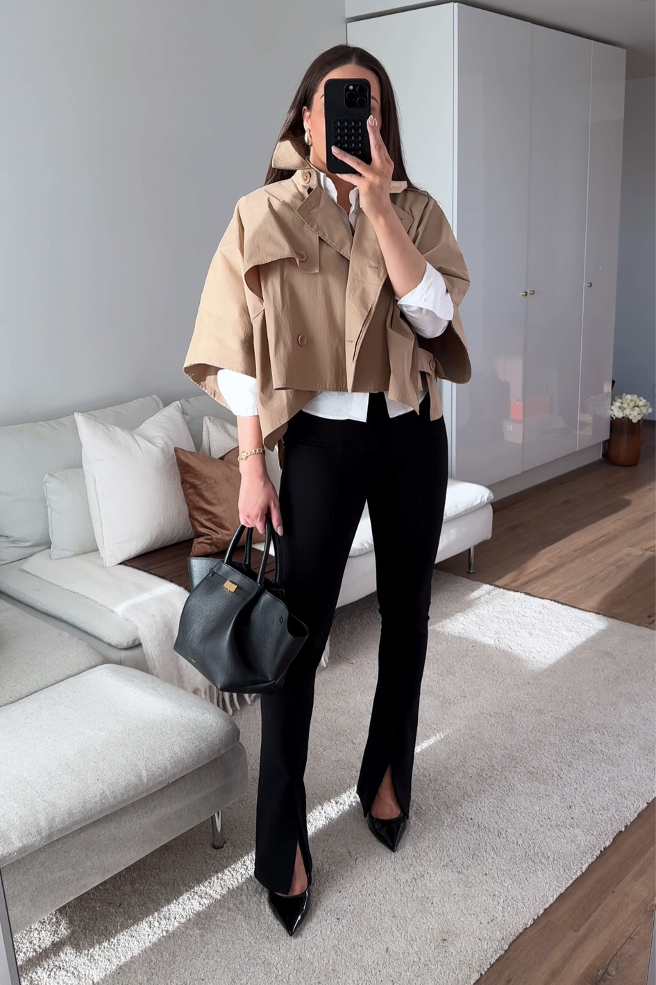 Loving this cropped trench coat cape for spring! 

#LTKstyletip #LTKfindsunder100 #LTKfindsunder50