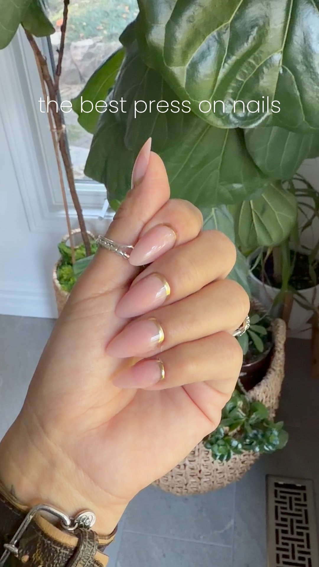 Never did I ever think that I would ditch the nail salon for press on nails but these right here …. GAME CHANGER! 

#LTKcanada #LTKsale #LTKbeauty