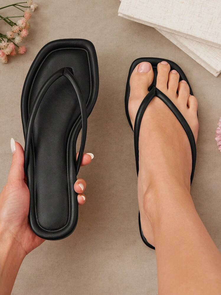 $8.80
-31%
$12.80
SHUZIA Women Comfortable Classic Thong Flat Sandals For Christmas Valentine's Day
4.87
(500+)
Color: Black



















Size
Default
US6
US7
US8
US9
US10
US11
Wide（D）

Size Guide
Qty:

 | SHEIN