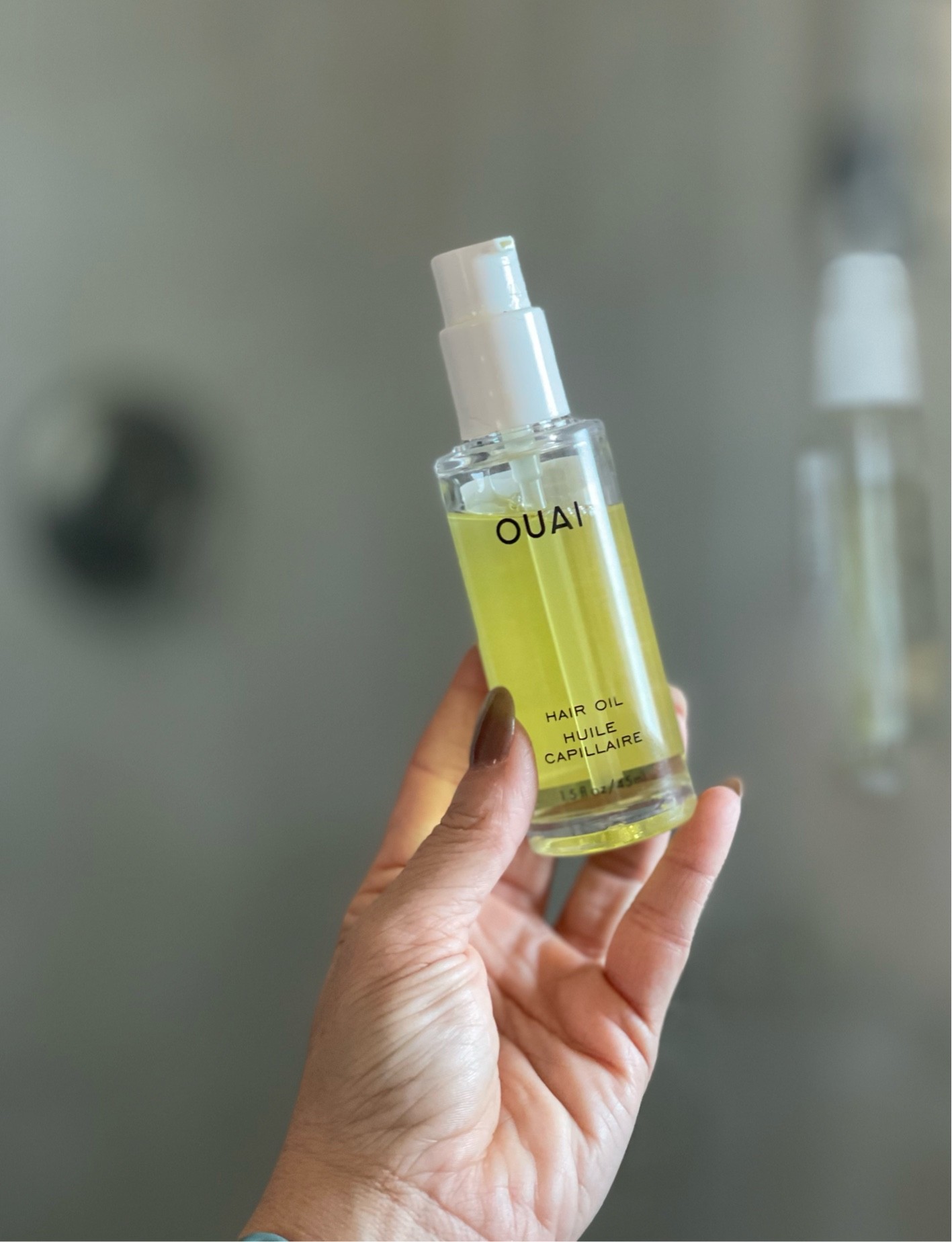 Where’s all my babes at with hair extensions? This oil is 👌🏻 for those dry ends.
You can grab this hair oil at Sephora or Amazon! 

#LTKbeauty