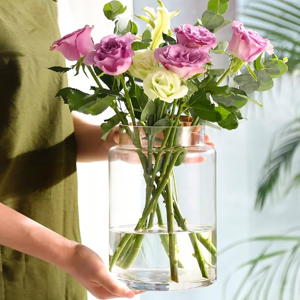 Clear Vases for Centerpieces, 9 Inch Large Glass Vase for Bouquet, Glasses Home Decor Modern Jarr... | Amazon (US)