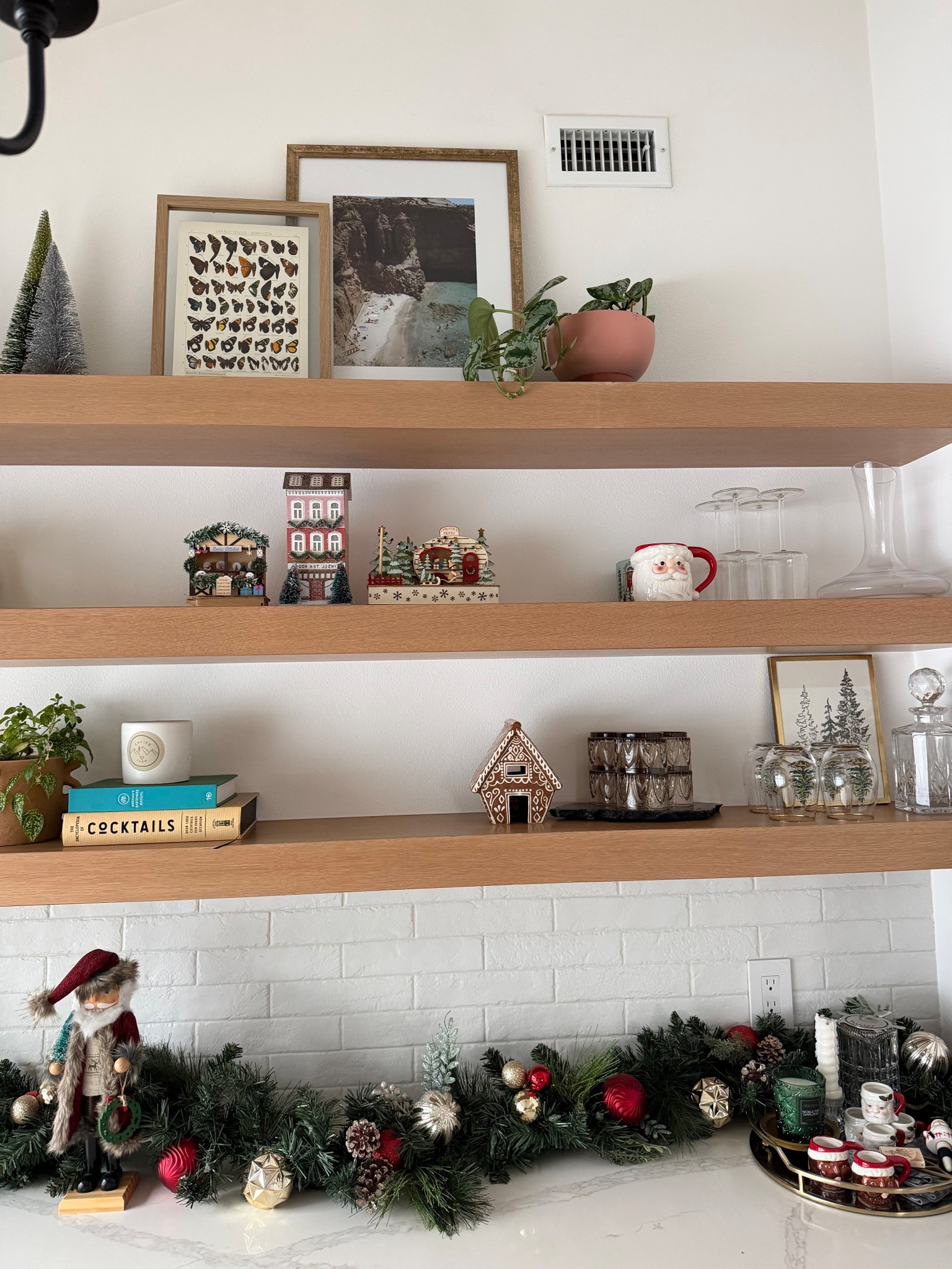 Christmas decor 

#LTKGiftGuide #LTKCyberWeek #LTKHoliday