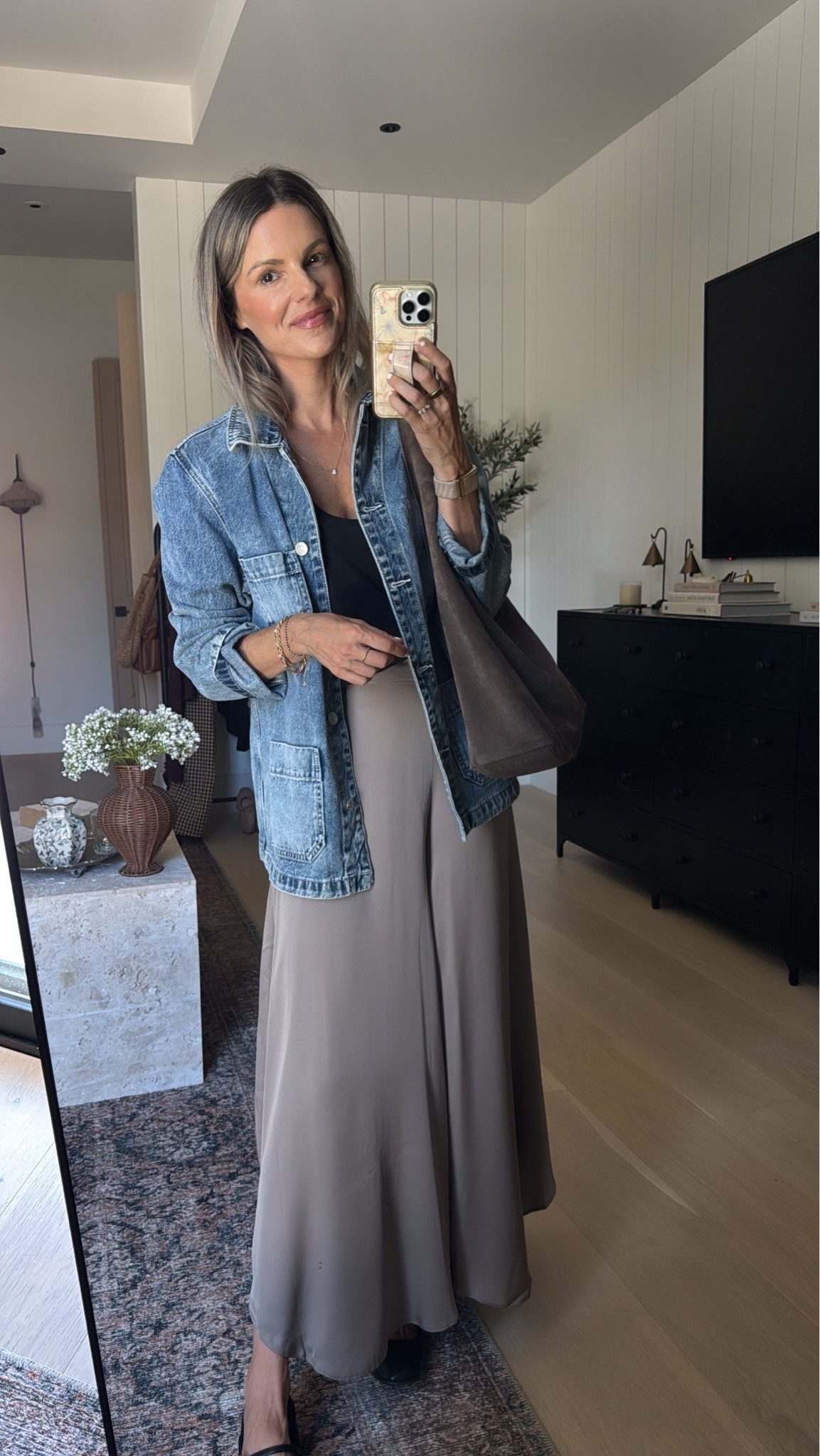 Fall outfit idea! Styling these washable silk pants from @Quince 🖤

#LTKootd #LTKSeasonal