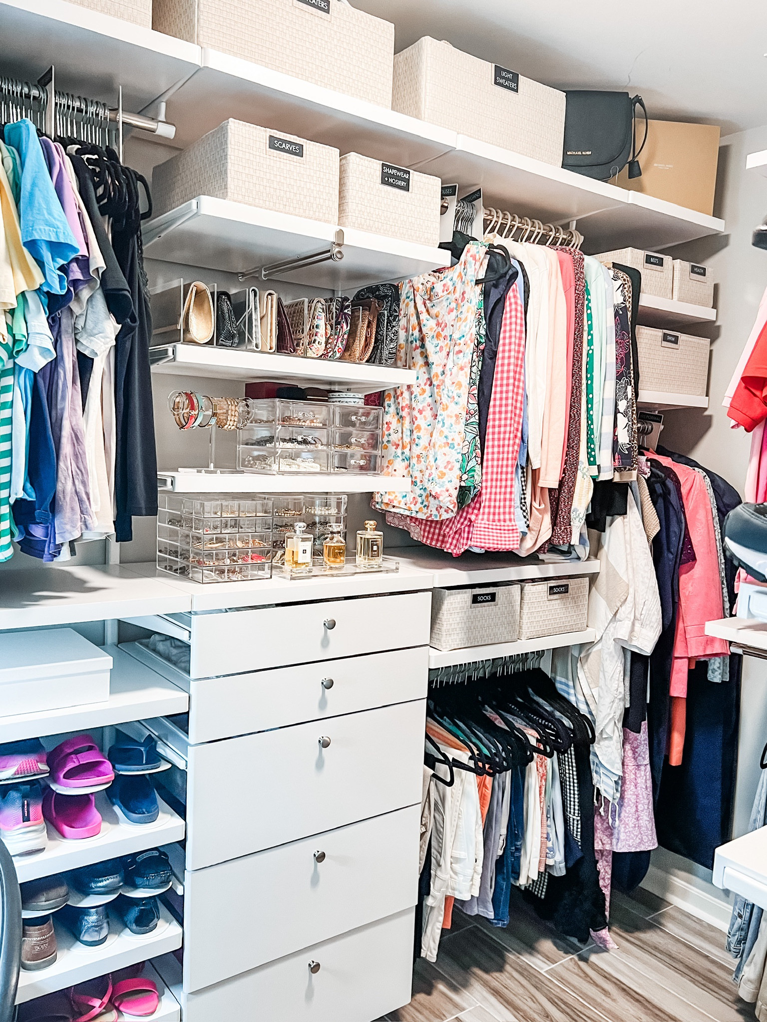 Check out our latest primary closet transformation! 👚👜🥿
The right system ✔️
All the fun accessories ✔️
Beautiful and functional ✔️

✨You can find all our product links and booking info in our bio! 

#primarycloset #mastercloset #organizedcloset 

#LTKhome #LTKstyletip #LTKfamily