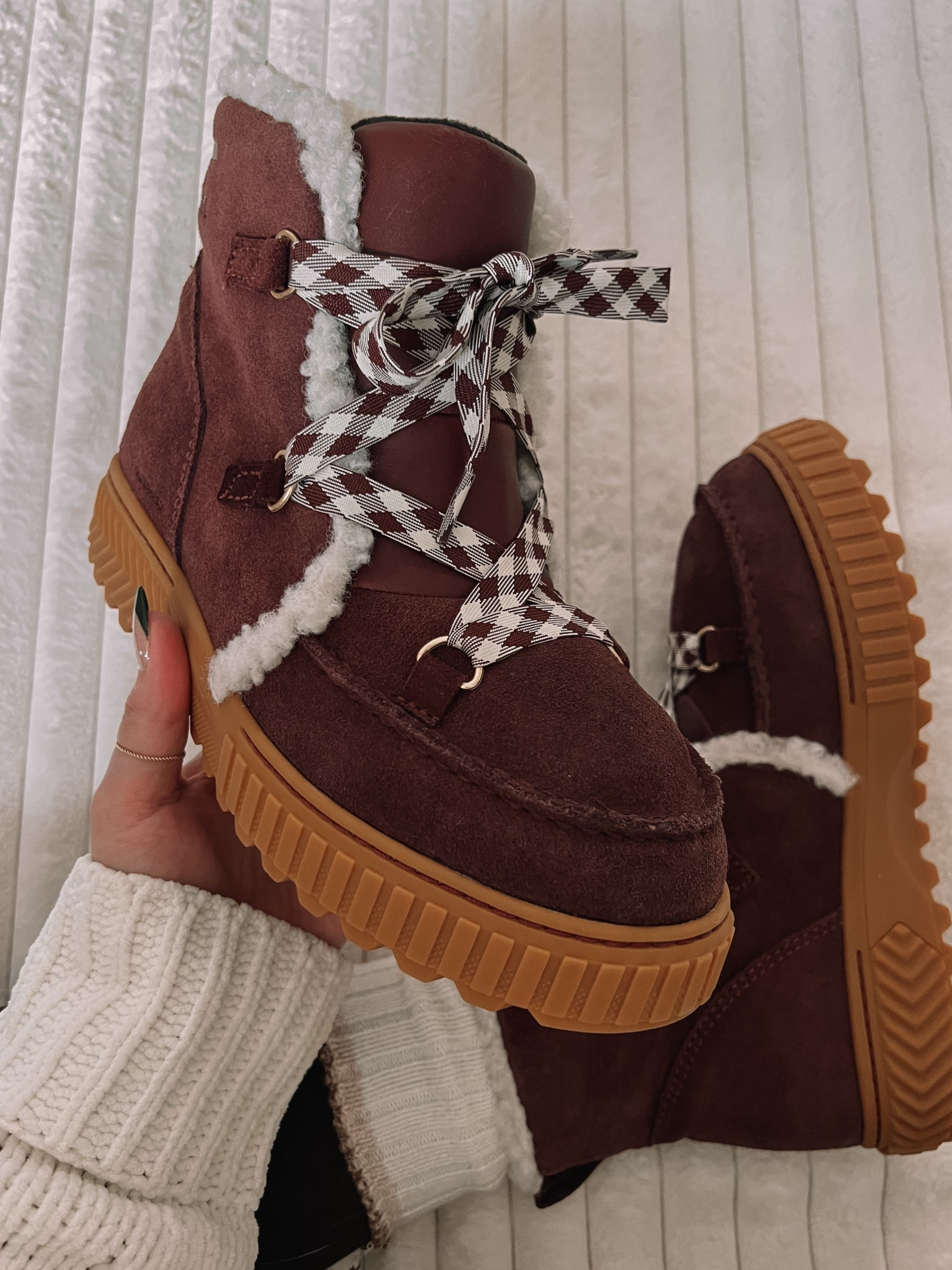 Waterproof Sorel snow boots! These are so warm & cozy and I love the color! I’d say consider sizing up if you plan to wear thick socks. I went by their size chart and got my usual 9.5 and they’re slightly snug
Winter boots, winter fashion 


#LTKshoes #LTKstyletip #LTKwinter