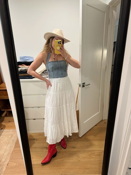 Trying on stagecoach options 🤠