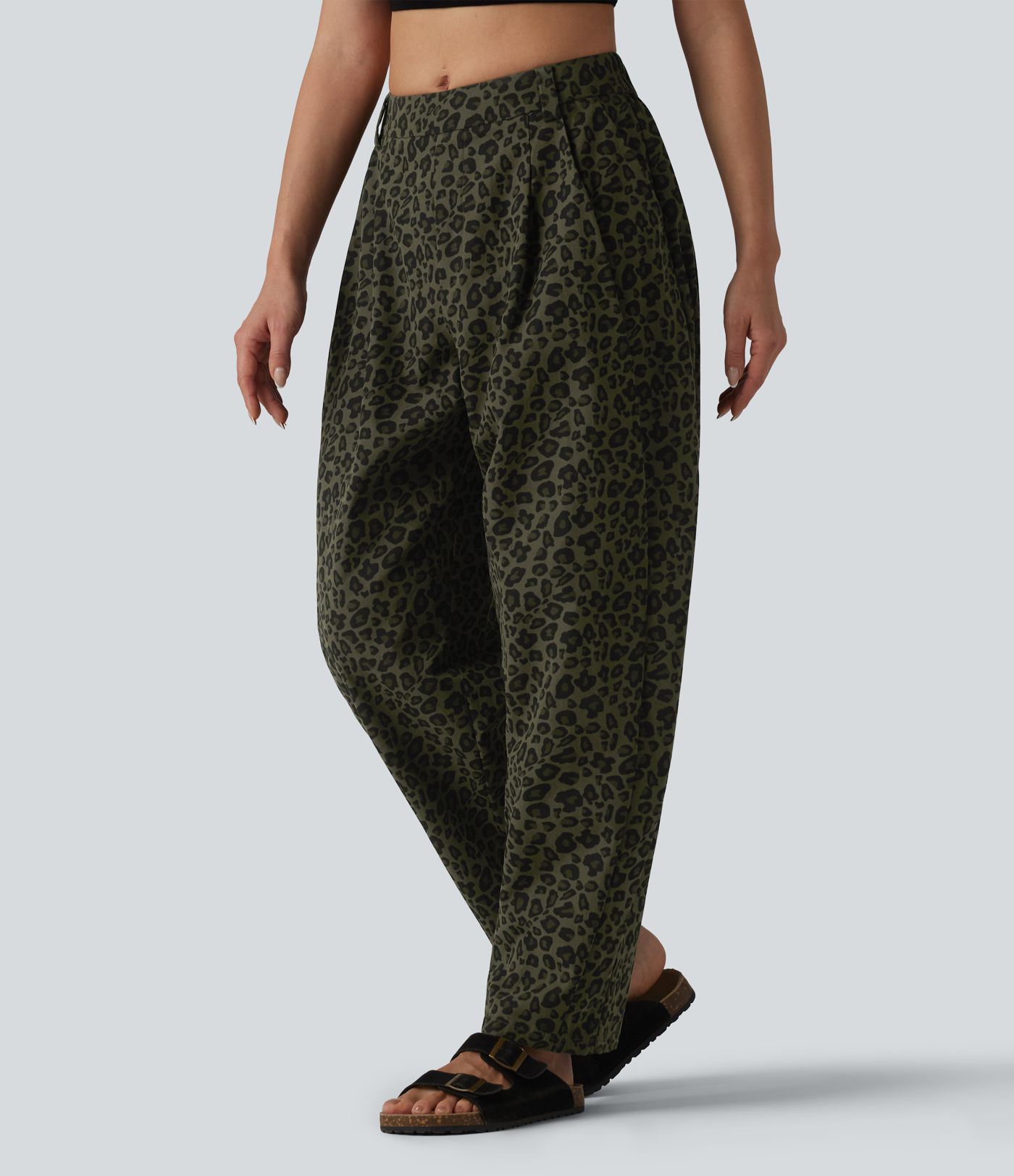 Mid Rise Leopard Print Casual Barrel Leg Pants with Pockets | HALARA
