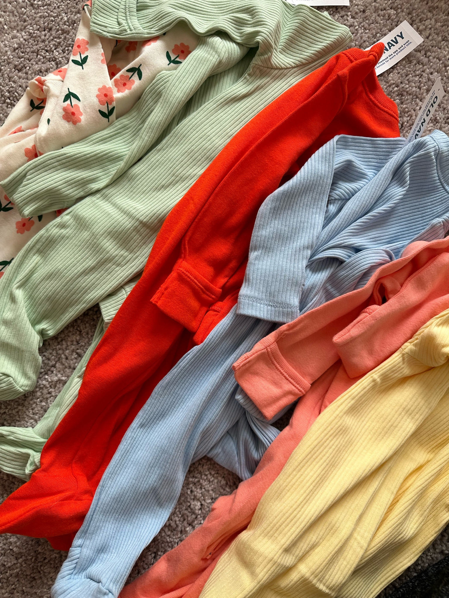 Old navy baby girl finds! 