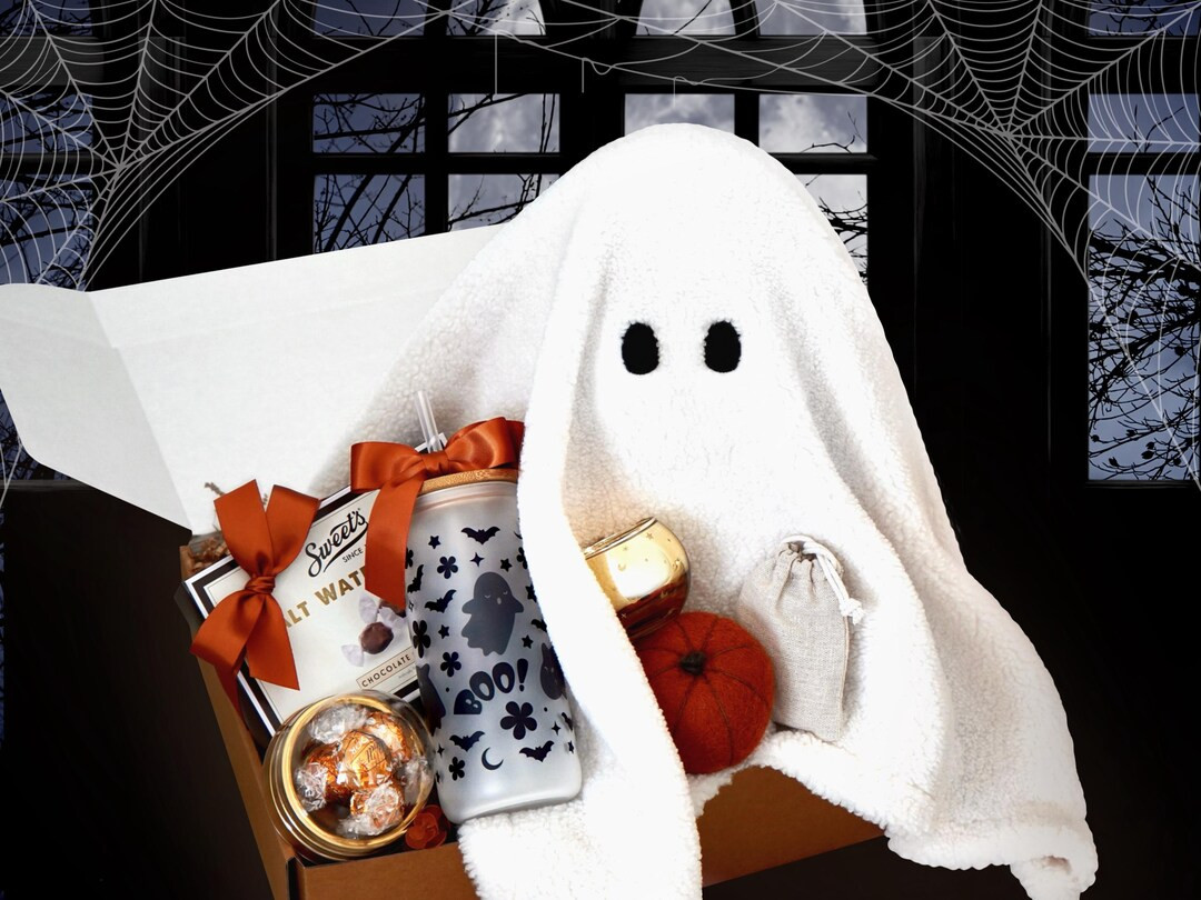 Halloween Boo Basket Boo Basket Gift for Adults Fall Gift Box Cozy Gift Basket, Sherpa Ghost Pill... | Etsy (US)