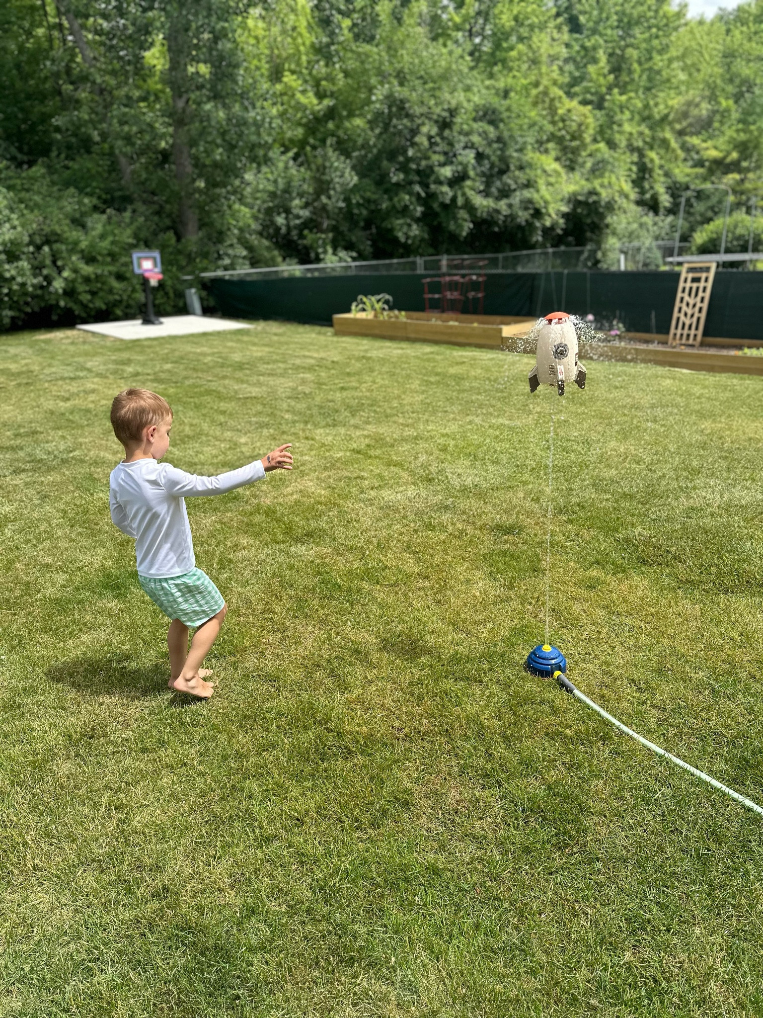 Our new favorite water toy! This rocket sprinkler is an absolute HIT with our boys! 💧 