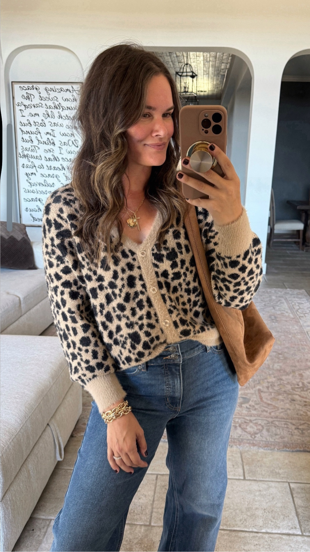 These are seriously the most flattering affordable jeans I’ve found — comfy, stretchy, and perfect for fall outfits 🍂 on clearance for $17 
.
 #walmartfashion #walmartfinds #walmartjeans #affordablefashion #falloutfits #jeans 

#LTKFindsUnder50 #LTKSaleAlert #LTKStyleTip