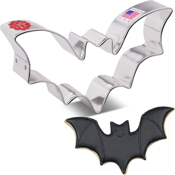 Bat Cookie Cutter, 4.9" Made in USA by Ann Clark | Amazon (US)