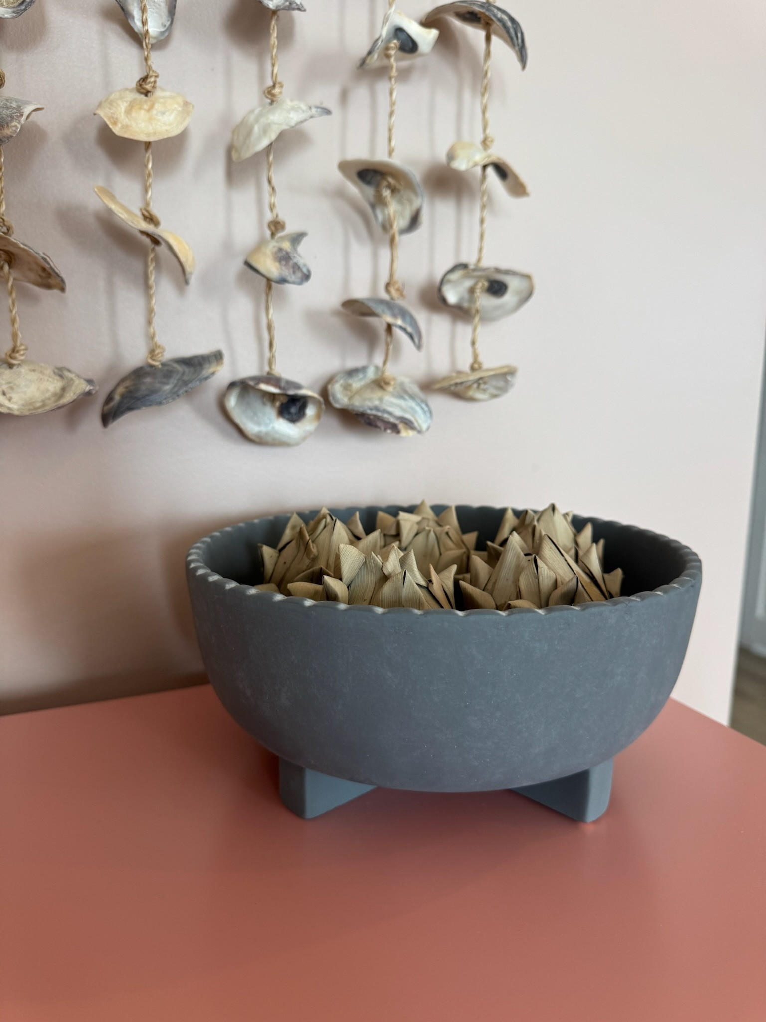 Scalloped Planter 〰️ just arrived from Walmart! Works in any space, under $10 🤍🪴

Walmart home, Walmart finds, Walmart find, home decor 

#LTKHome #LTKFindsUnder100 #LTKFindsUnder50