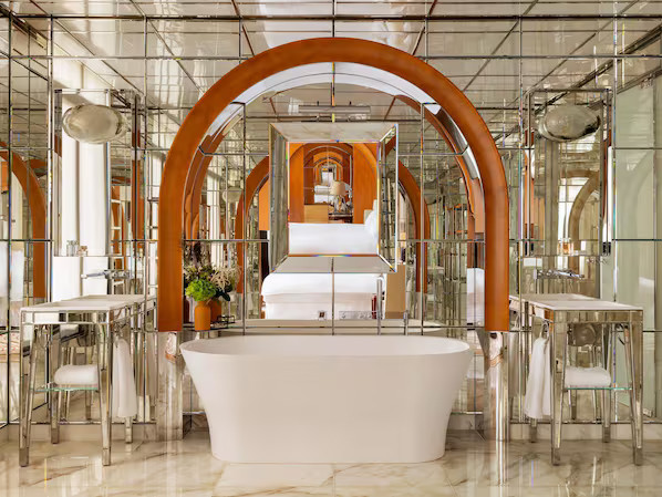 Le Royal Monceau - Raffles Paris | Expedia (US)