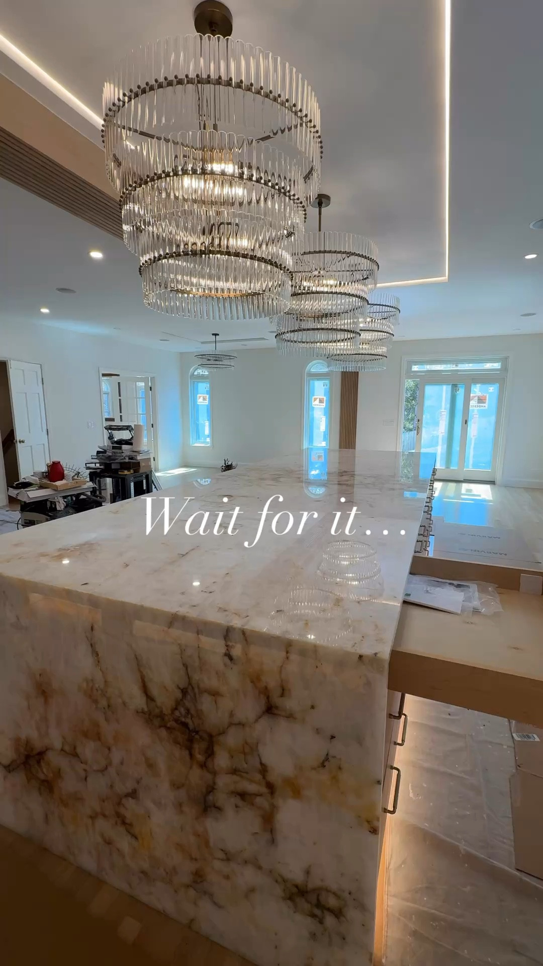 Linked these STUNNING chandeliers that are currently on sale!! 😍 

#LTKSaleAlert #LTKdayinmylife #LTKHome