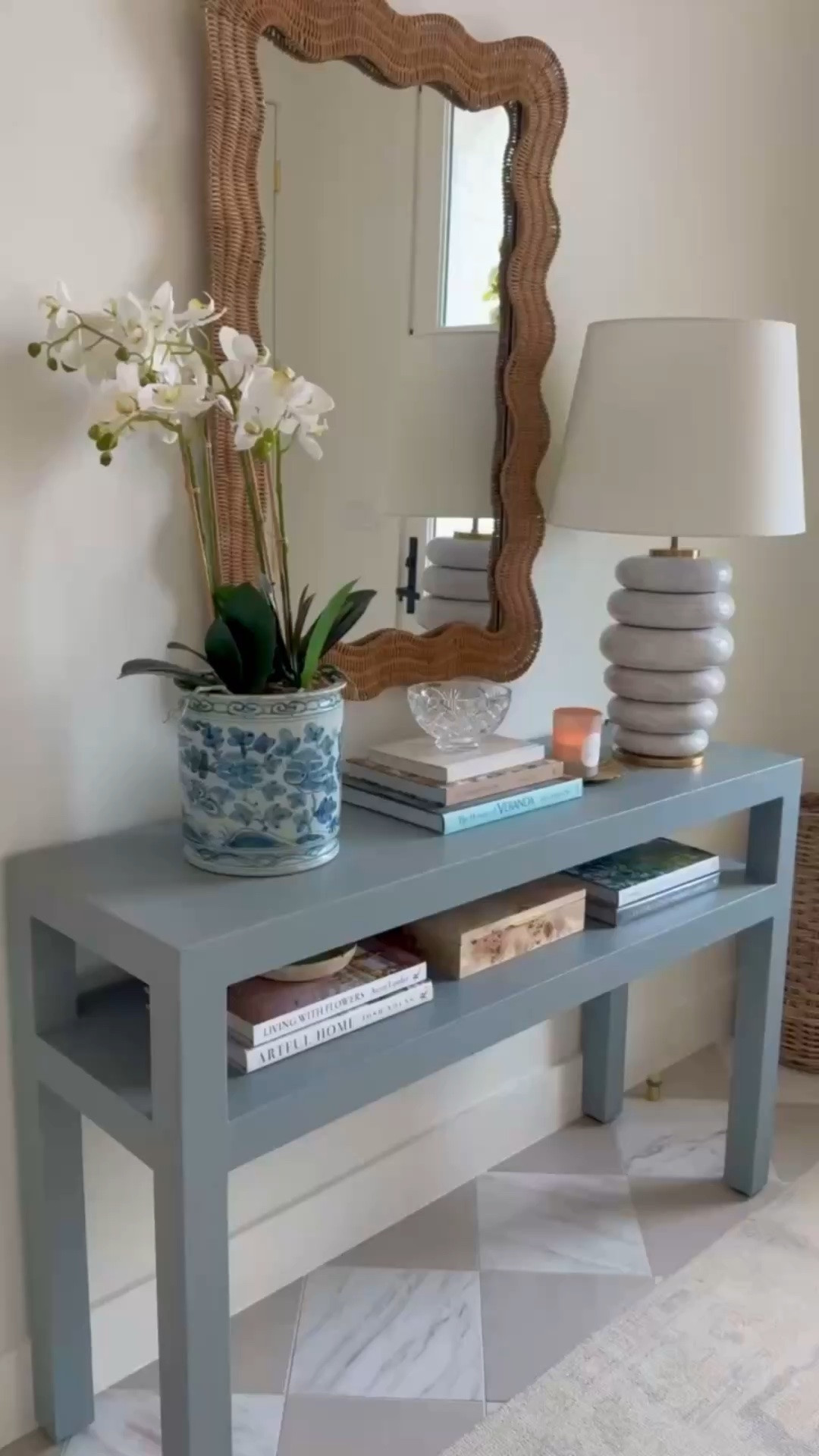 Christina worked with Aryn from Oyster Creek Studio's virtual interior design service do curate a beautiful entry way for her new home. 

 #LTKHome