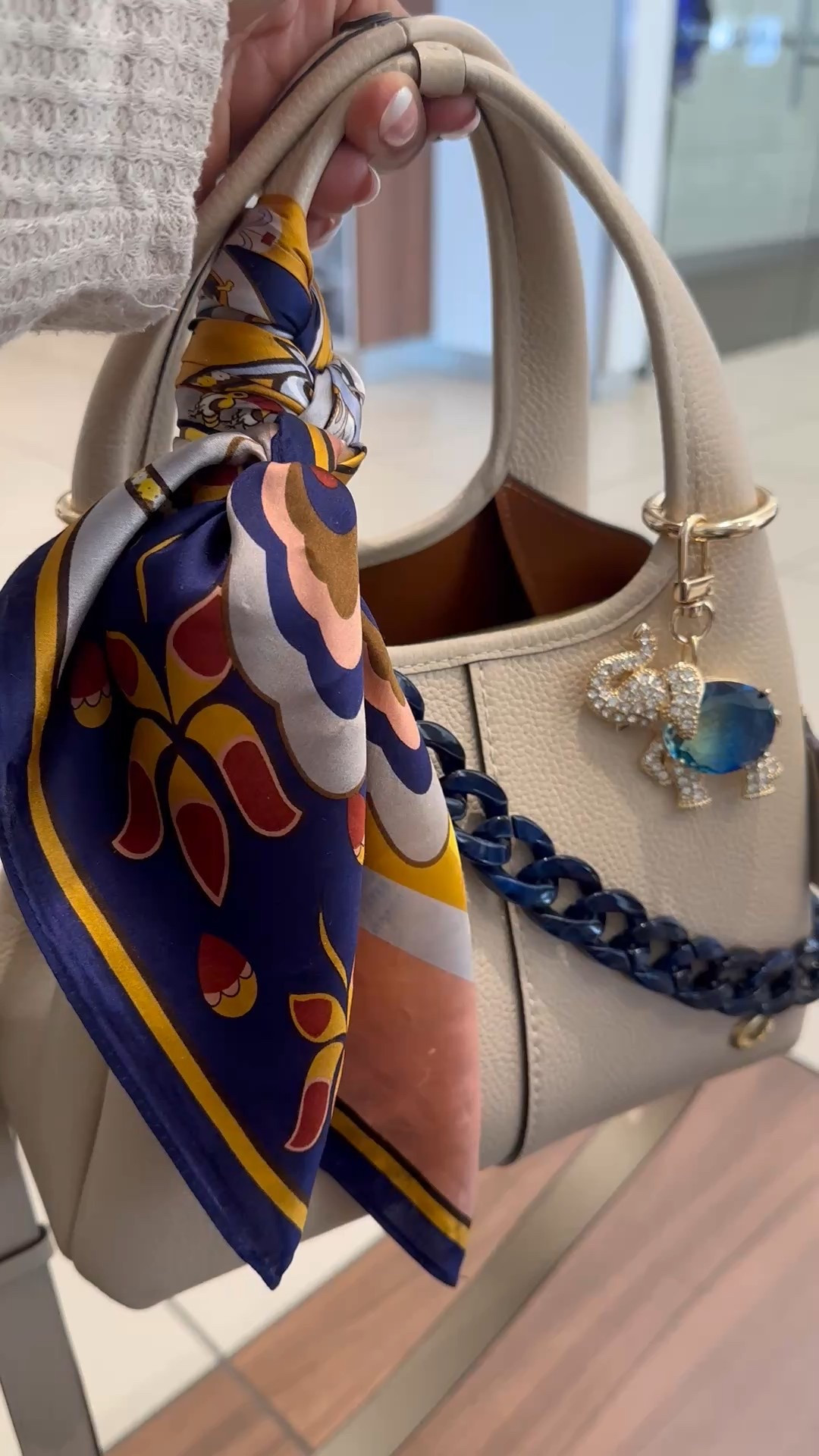 I LOVE LOVE LOVE the Coach Lana 23!! Can be carried by top handle, shoulder or crossbody strap! Dress it up with bag charms & a scarf! 🥰🥰