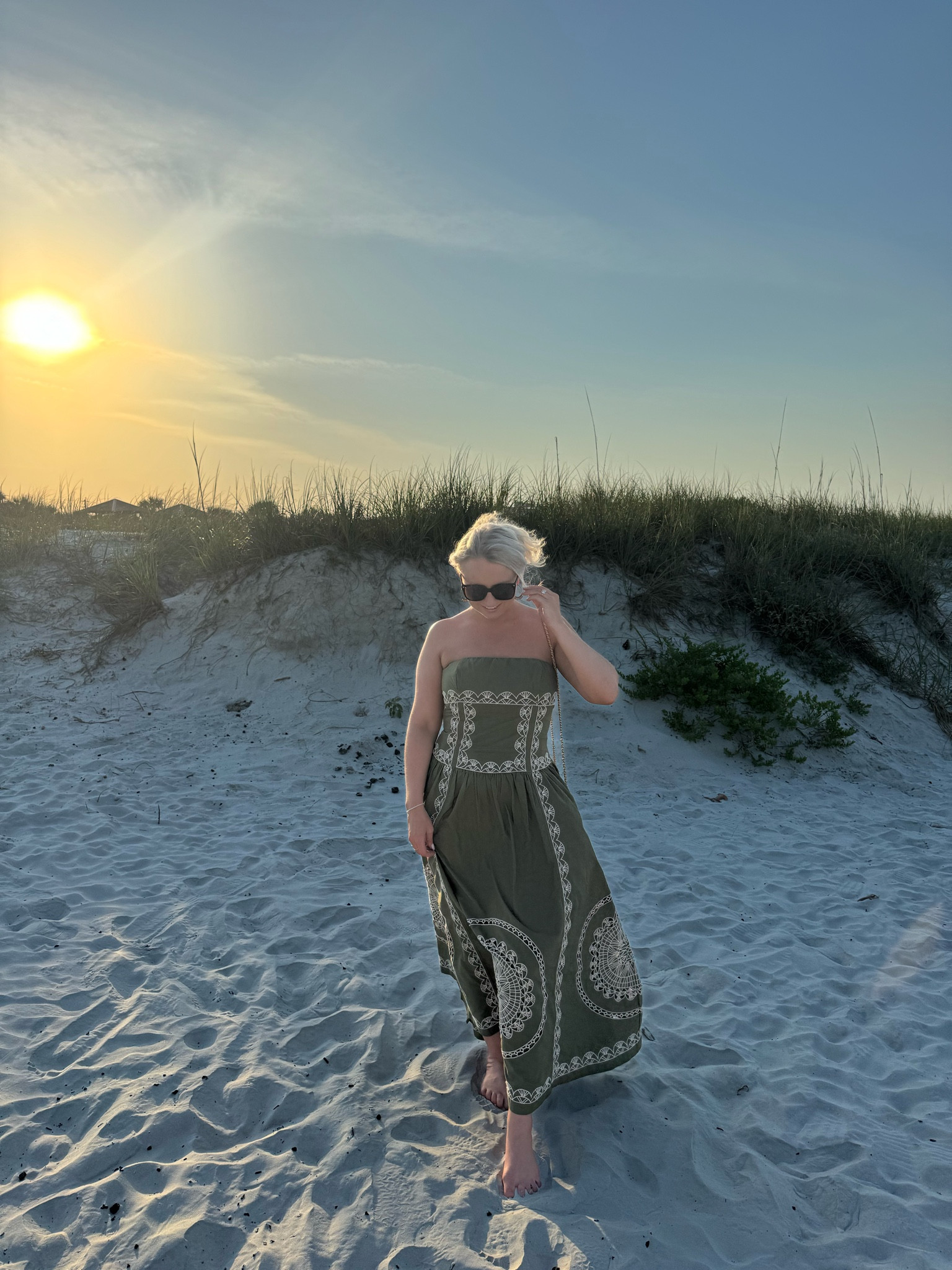 Beach Wedding Welcome Party Dress 🐚

This dress has the perfect waist boning while still being light and comfy. 

Summer Dress, beach dress, beach wedding, wedding welcome party, wedding guest, embroidered dress, green dress, beach party, summer party, strapless dress 

#LTKParties #LTKSummerEdit #LTKSeasonal