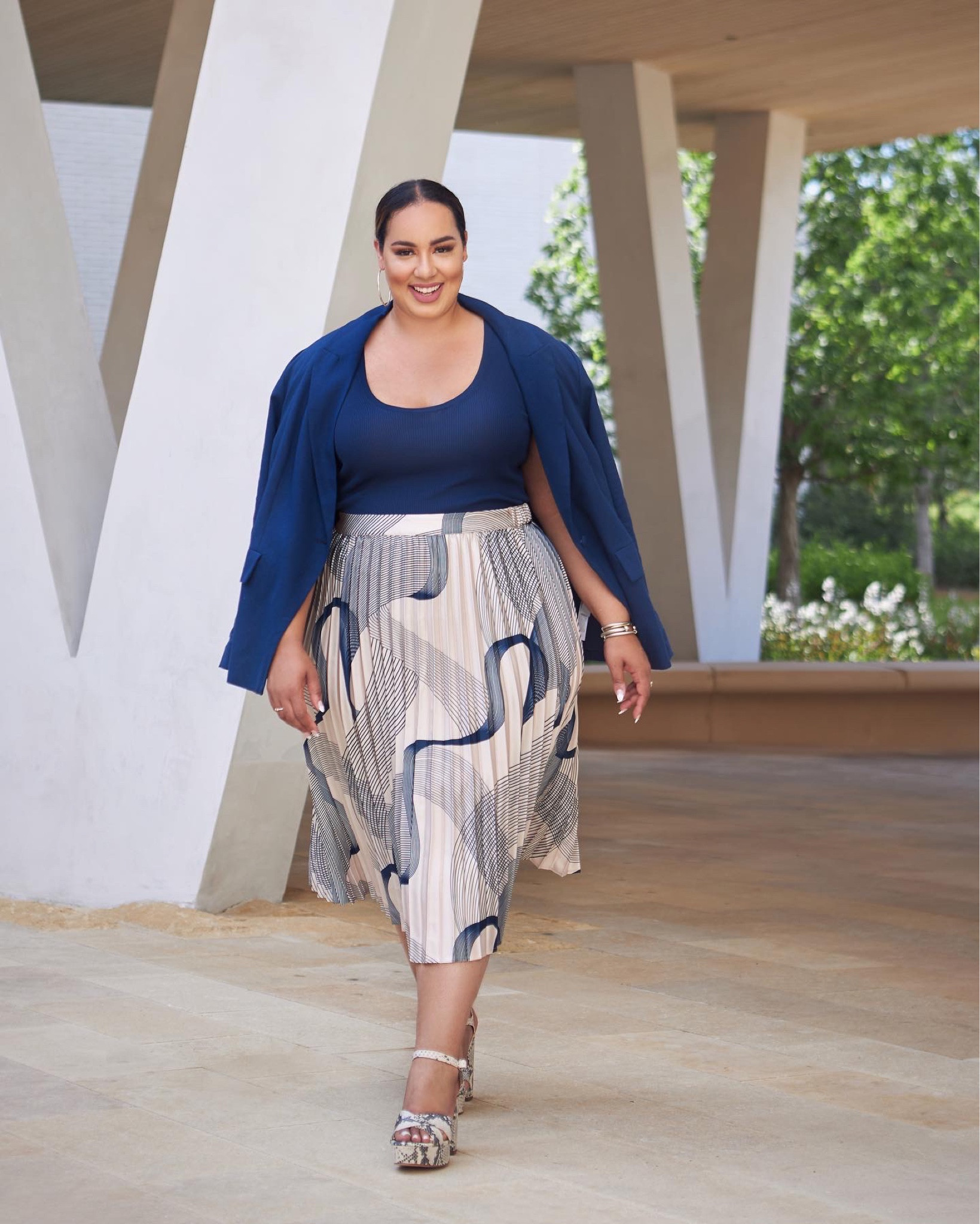 Pleated skirt, blazer, navy, tan, white, summer, linen blazer eloquii plus curvy size 18 

#LTKworkwear #LTKcurves