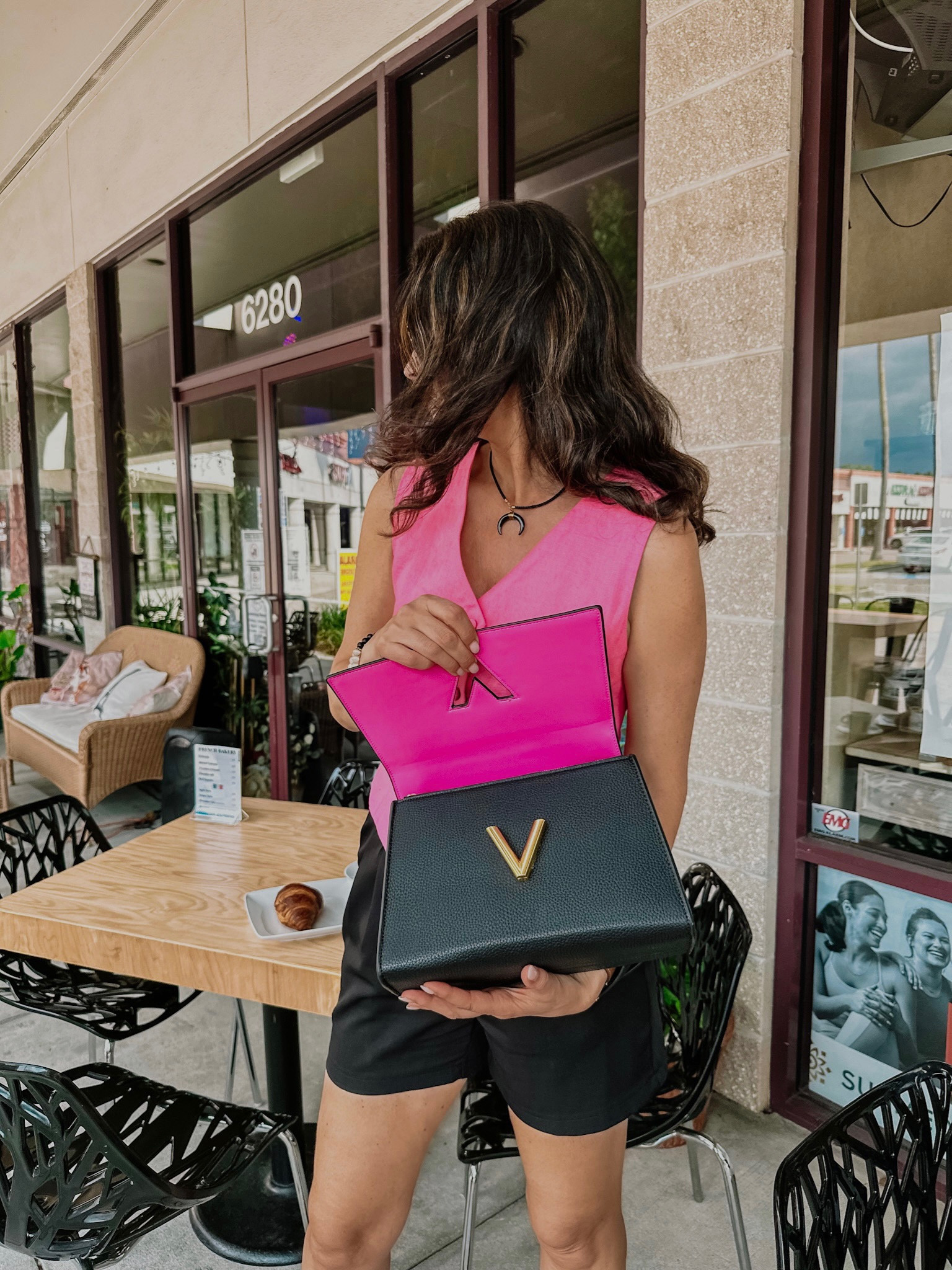 Louis Vuitton “Taurillon” leather bag with linen vest 💕

#LTKtravel #LTKworkwear #LTKSeasonal