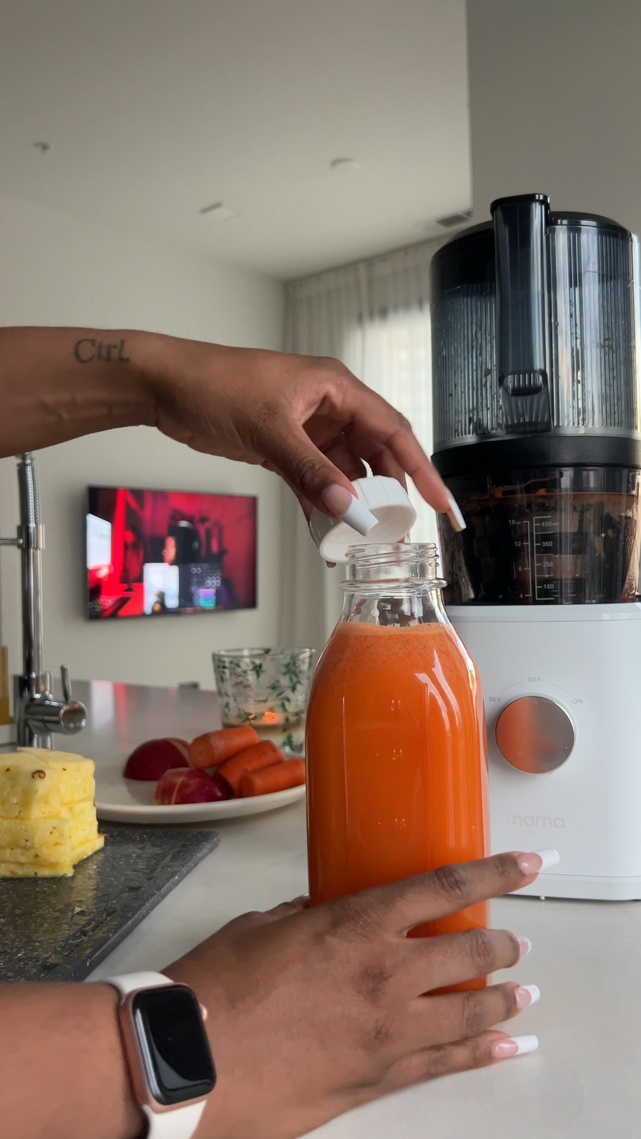 love my nama juicer and these large 32oz glass juice bottles from amazon. they’re leakproof and keep my juices super fresh! 


#LTKVideo #LTKbeauty #LTKhome