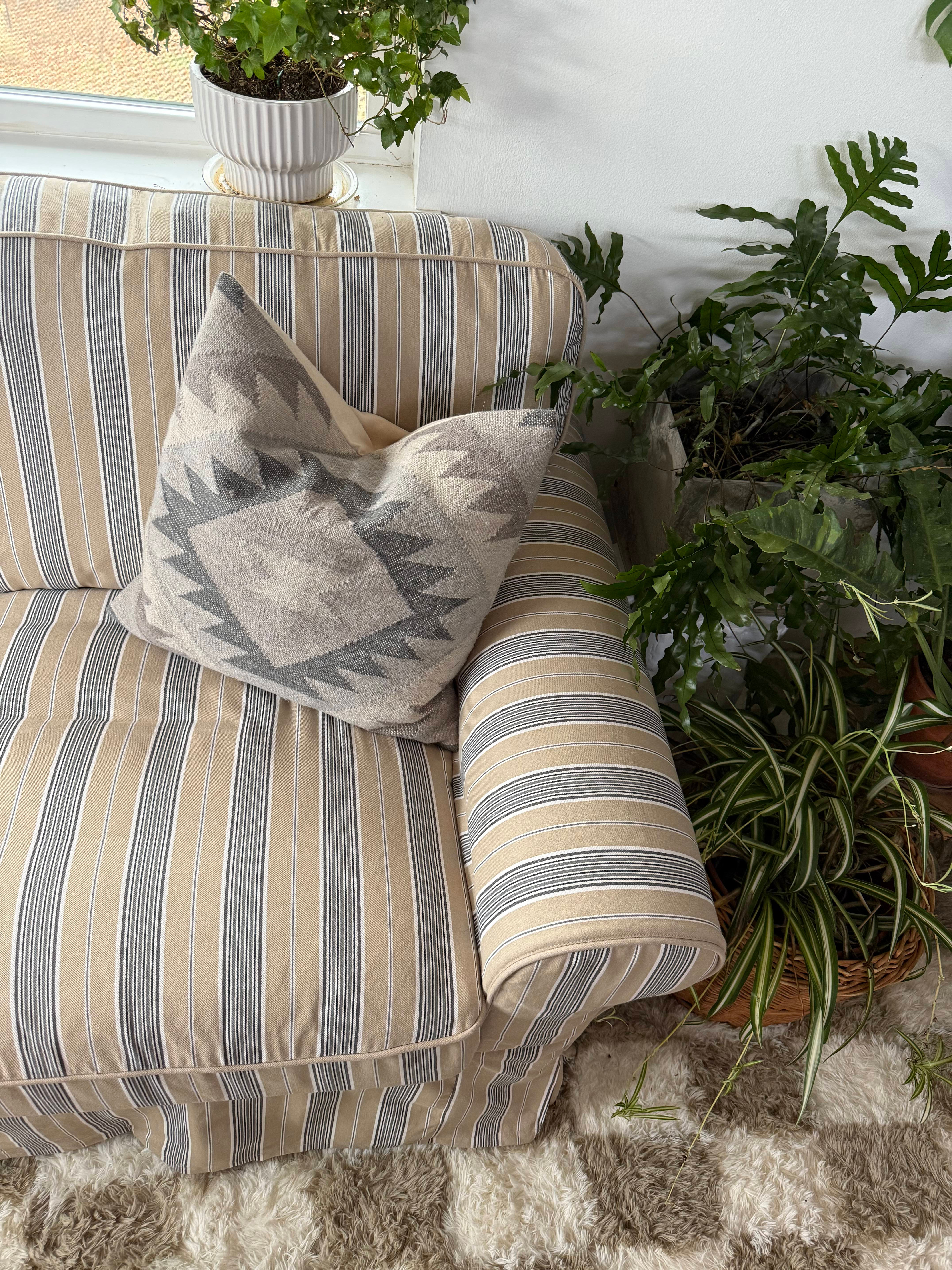 The IKEA Uppland sofa is the perfect affordable, family-friendly seating solution for cottage style and farmhouse living rooms. This budget-friendly IKEA sofa features a removable, washable slipcover that's ideal for homes with pets and kids. The Uppland's deep seats and classic cottage design work beautifully in coastal, modern farmhouse, and neutral decor schemes. This versatile IKEA furniture piece offers excellent comfort and durability at an unbeatable price point. The white slipcover option creates that fresh, airy cottage aesthetic while being practical and easy to maintain. If you're looking for affordable living room furniture with timeless style, the IKEA Uppland sofa delivers incredible value. Perfect for cozy family rooms, pet-friendly spaces, and anyone wanting that relaxed, lived-in cottage look without breaking the budget.
See the full review of our experience with the IKEA Uppland sofa at FreeRangeCottage.com 

 #LTKHome #LTKrefresh #LTKikea #LTKStyleTip