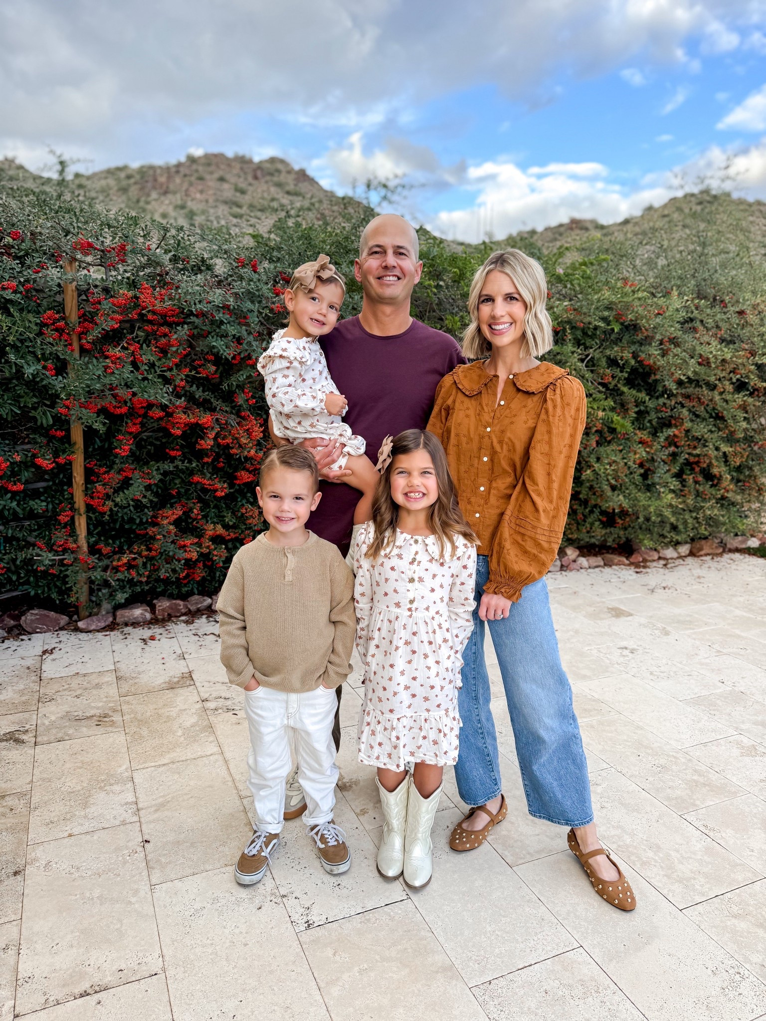 Thanksgiving in AZ!🦃🌵

Family Outfits
Fall Outfits
Winter Outfits
Girl Dress
Toddler Girl Dress
Boy Outfit
Mom outfit
Ballet flats
Girl boots
Neutral cowgirl boots
Boy sneakers 

#LTKHoliday #LTKKids #LTKootd