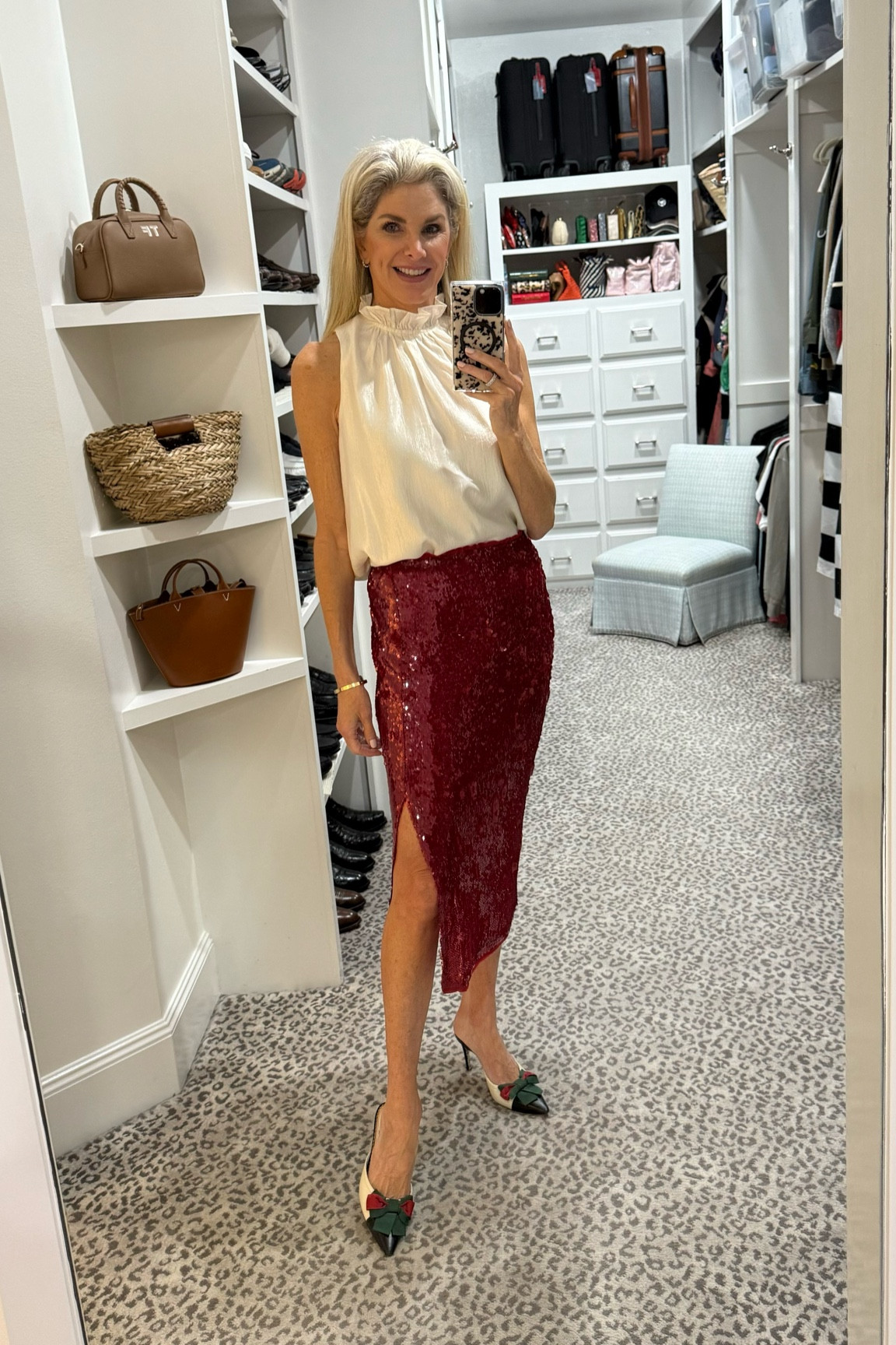 Holiday on SALE for 50% off at Avara! Sale ends tonight. 

Size S  

#LTKHoliday #LTKSaleAlert #LTKFindsUnder100