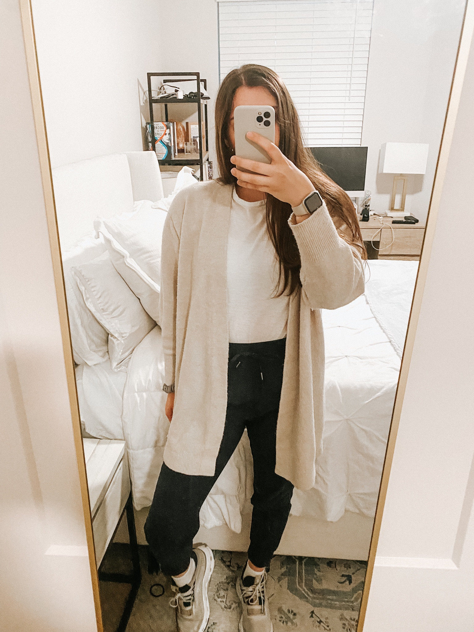 Casual work outfit #casualoutfitideas #workoutfit #joggersoutfit #amazonfinds 

#LTKActive #LTKstyletip #LTKworkwear