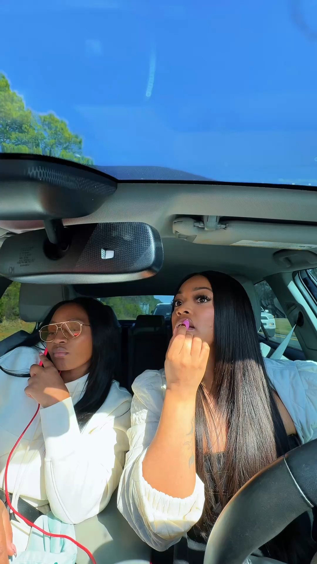 Sister Sunday on a Saturday and it felt like an entire week. I’ve been back in GA for the past week and I haven’t sat down since I landed chile! 

But just in case you didn’t watch the full video, here’s an update, although we do need to catch up later this week!

Updates:
Londyn went up on her prices for those cases 😂

Liquor is no longer that fun anymore 

I found a surgeon to remove my keloids 🤗

If you want to learn how to make a wig, subscribe to my YouTube channel because I’ll be doing a FREE live tutorial (join my real friends group channel for updates)

I found some adorable cages for Cheddar that give LUXE thanks to my sissy @shakira.gilchrist
 (hurry up and come visit )

I’ve found what kind of closet system I want to do🙌🏽

I have 2 nephews who are GROWN MEN NOW😩

Anywayyy, how have yall been? What have I missed? 
.
.
.
.
.
.
.
#minivlogs #voiceofhair #datenightoutfit #sisters
