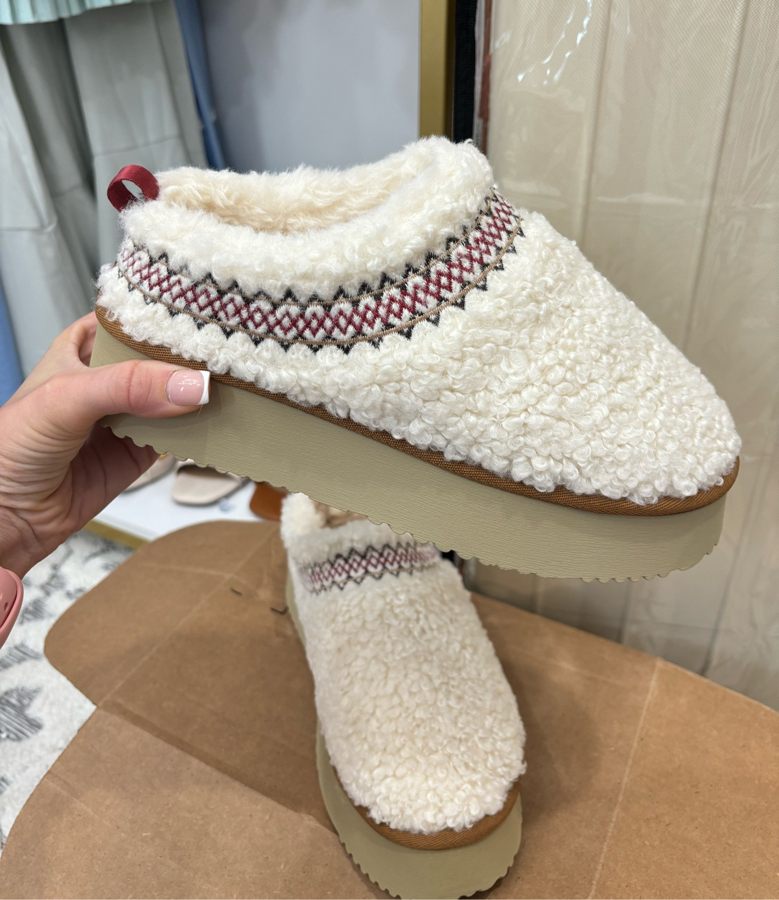 #workoutfit #falloutfit #jeans #backtoschool #teacheroutfits #weddingguestdress #fallshoes 

#LTKFindsUnder50 #LTKFindsUnder100 #LTKStyleTip