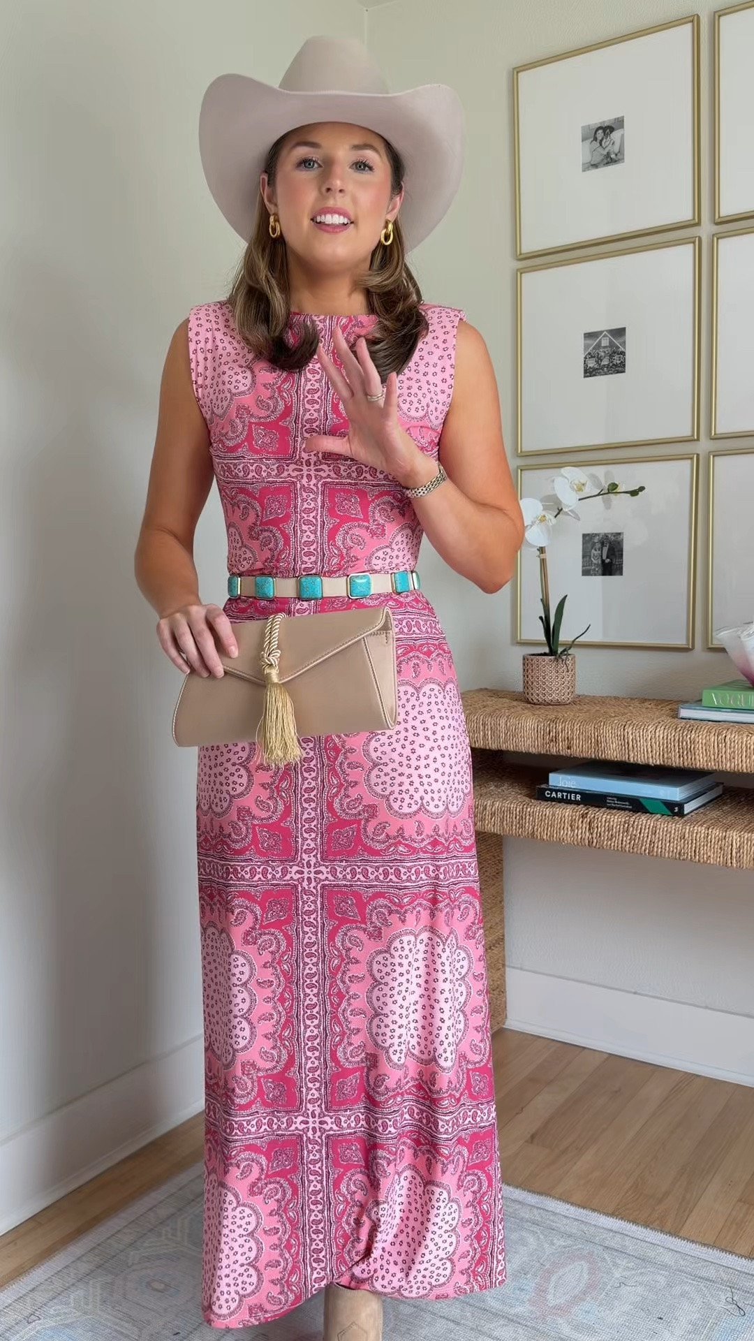 Western chic outfit idea! Wearing a S in dress