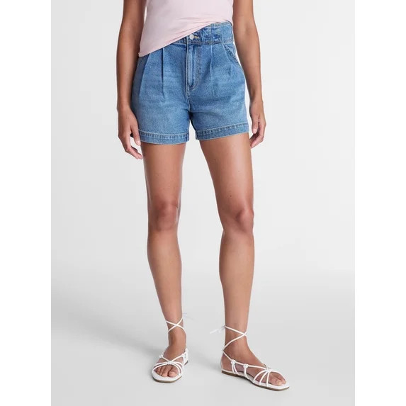 Time and Tru Women's High Rise Pleated Denim Shorts, 4.5" Inseam, Sizes 0-20 | Walmart (US)