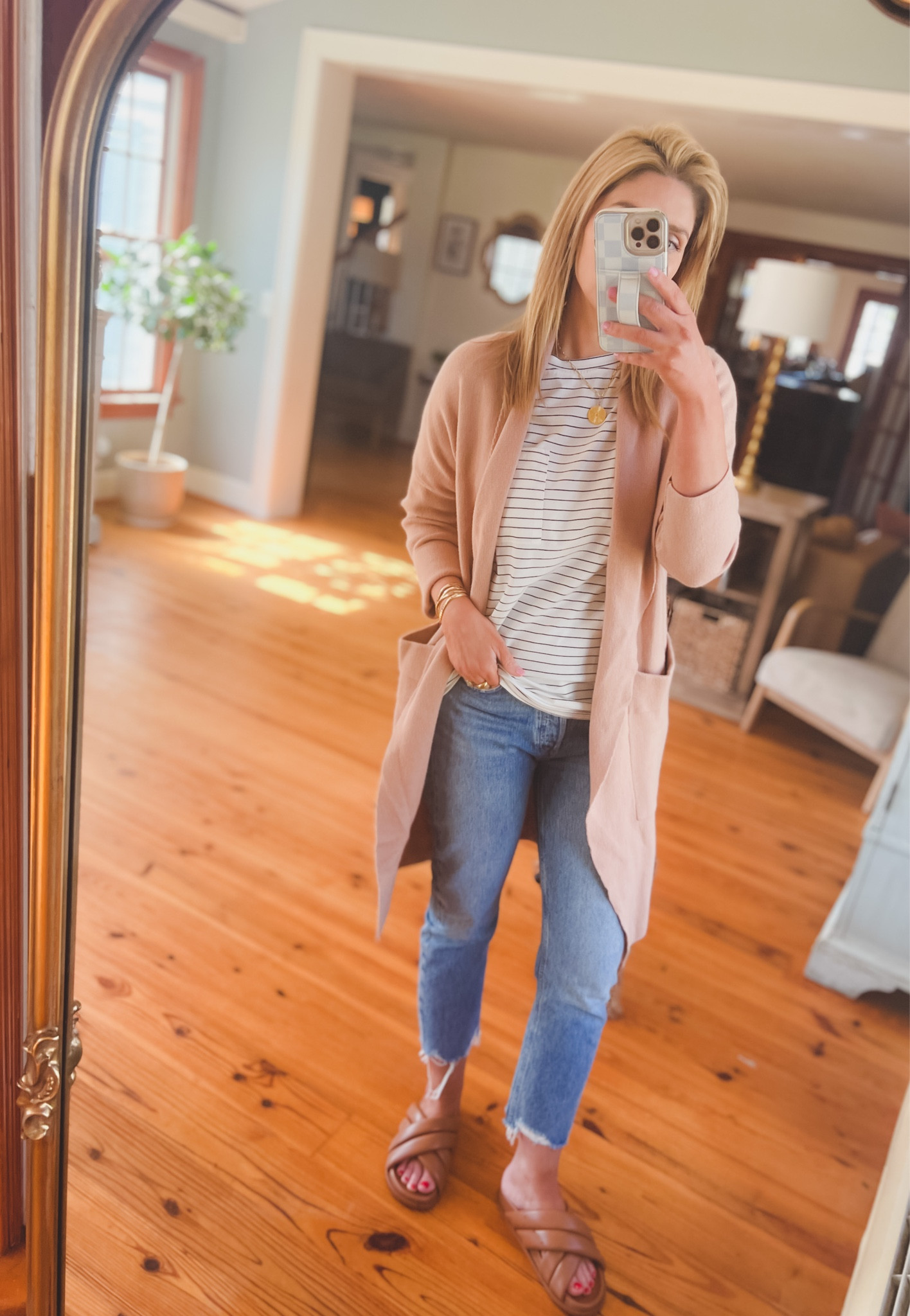 Casual mom outfit
Amazon Fashion 
Spring Outfit 
(Medium in Tee)
(Small in Cardigan)

#LTKstyletip #LTKunder50