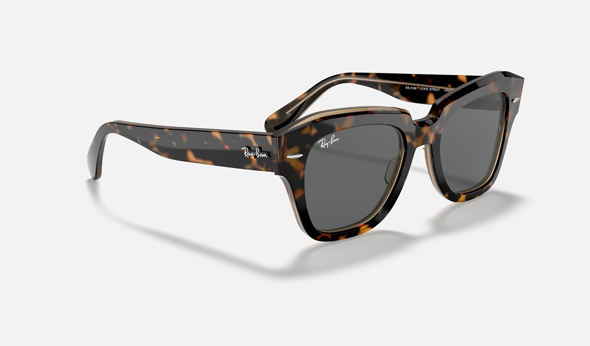 Check out the State Street at ray-ban.com | Ray-Ban (US)