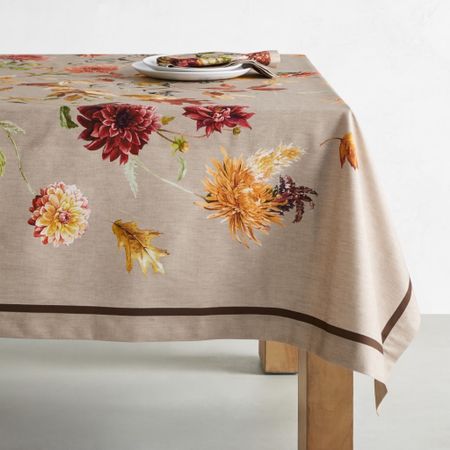 This beautiful print brings the essence of fall to dinner with flowers and foliage in warm hues. Tailored of cotton for everyday dining and casual entertaining, the tablecloth is the perfect addition to the Harvest Bloom table linen collection.
Made of 100% cotton.


#LTKSeasonal #LTKGiftGuide #LTKhome