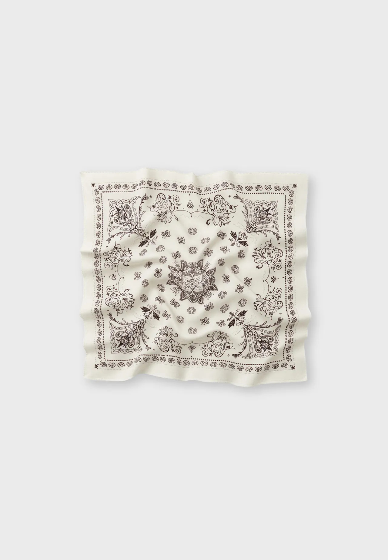 Soft-touch printed bandana scarf | Stradivarius (UK)