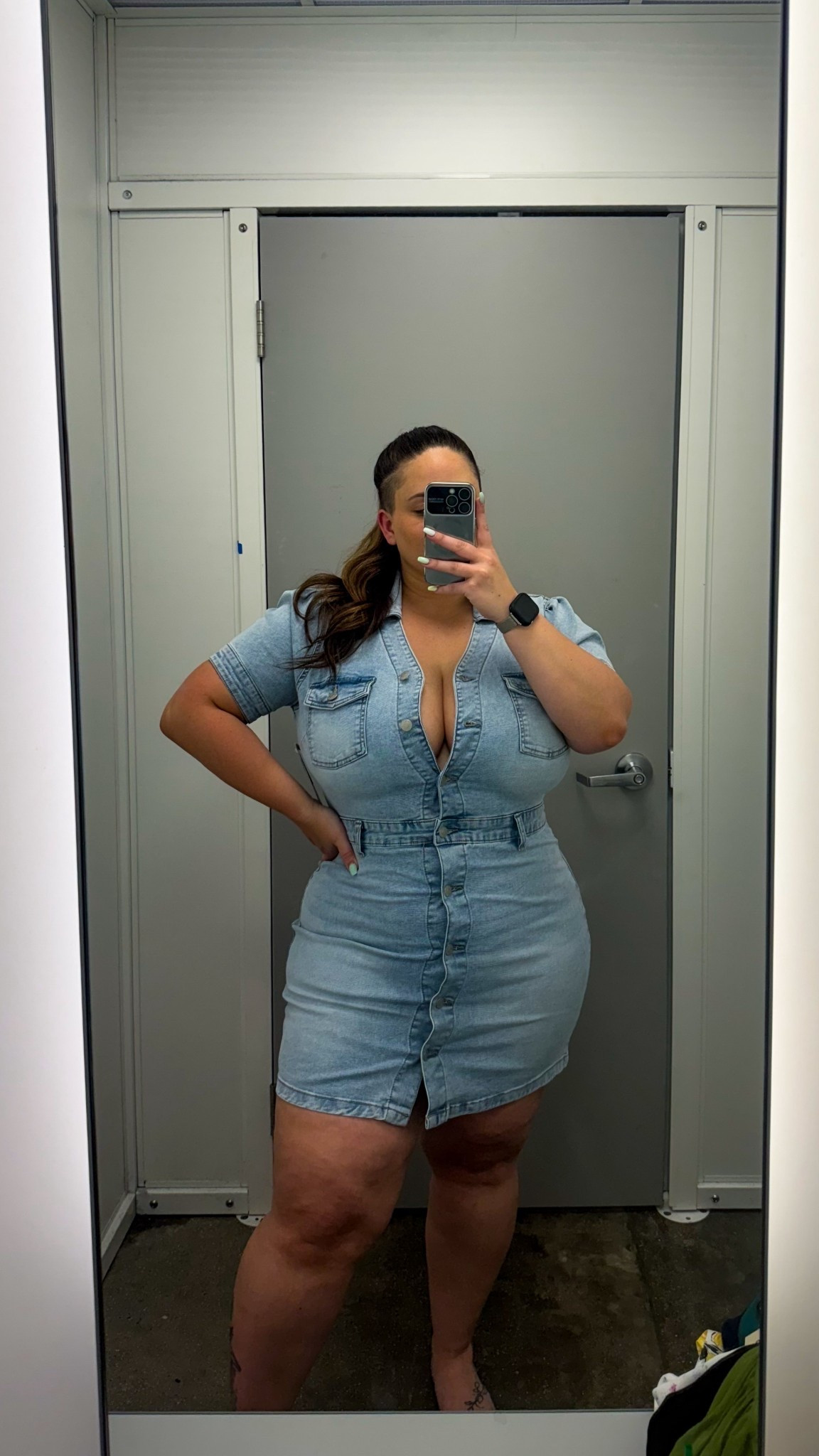 Denim mini dress for curves! Shown in size XL, would prefer the XXL. 



#LTKFindsUnder50 #LTKMidsize #LTKStyleTip