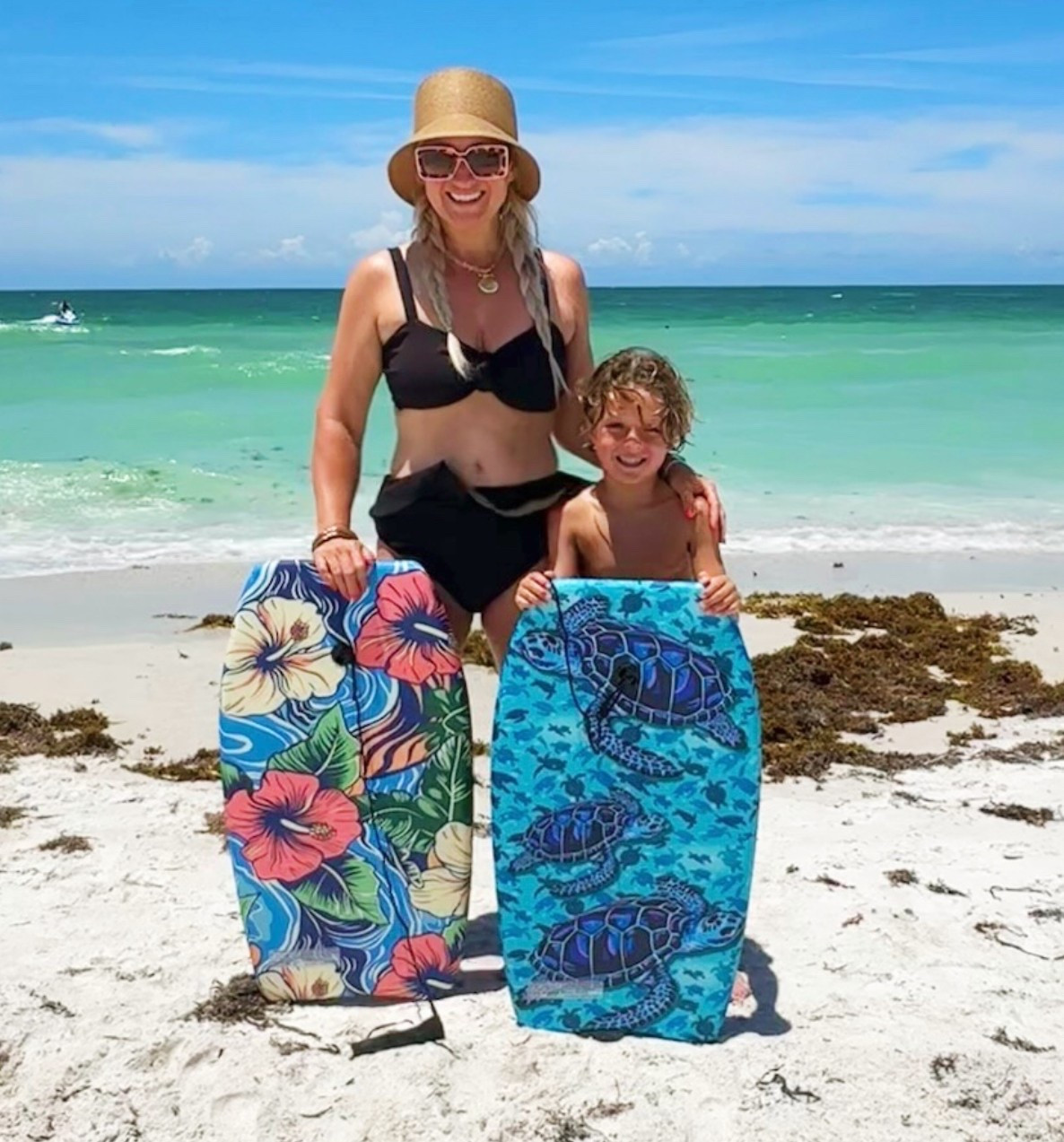 Hide the C section/mom pooch ✅ 
Works for big boobs ✅ 
Cute colors ✅ 
Currently 10% off >>
TTS- wearing a medium!

#LTKSummerEdit #LTKFindsUnder50 #LTKSwim