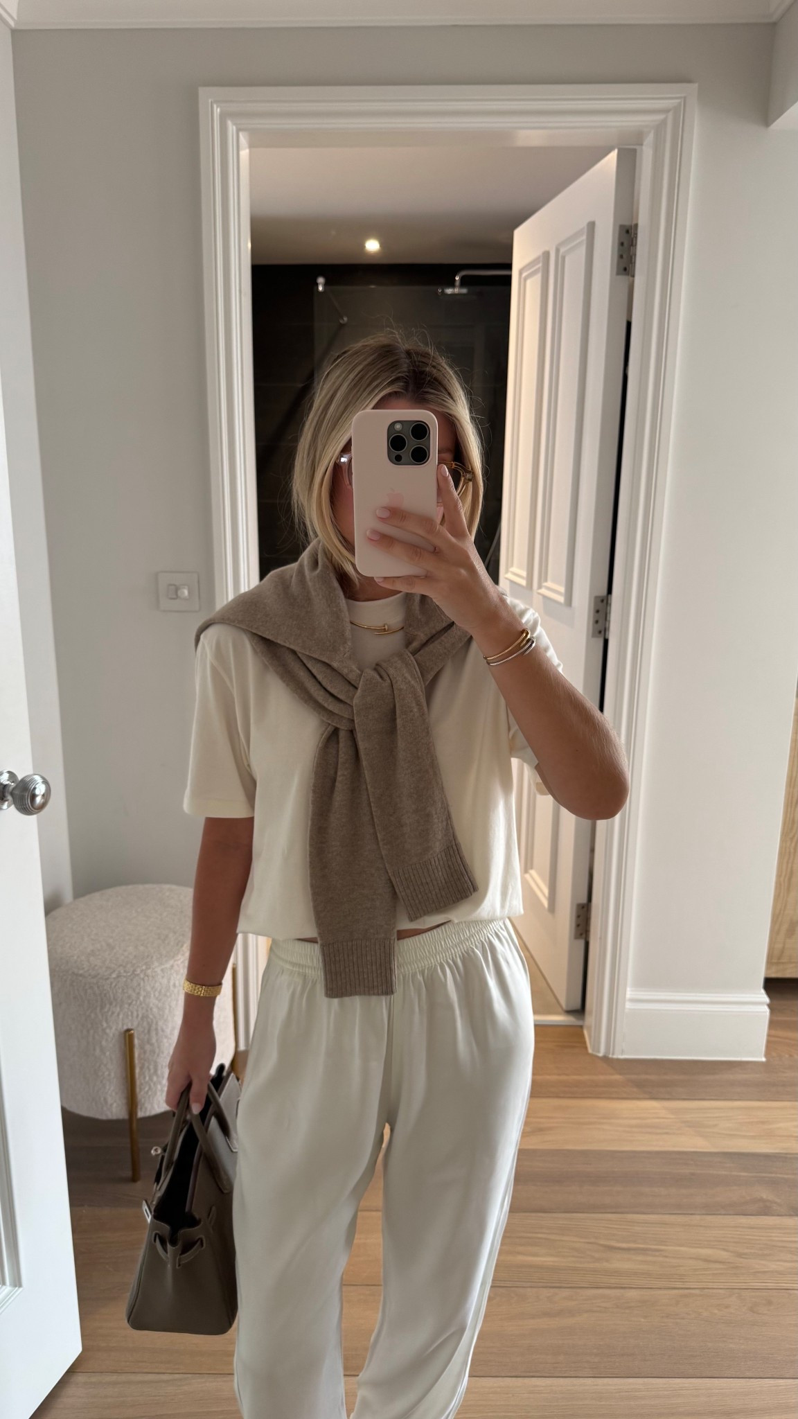 🤍 favourite skims tops
Wearing size xxs 

Pants are djerf avenue “dream pants” from a few years ago

#LTKuk #LTKspring #LTKstyletip