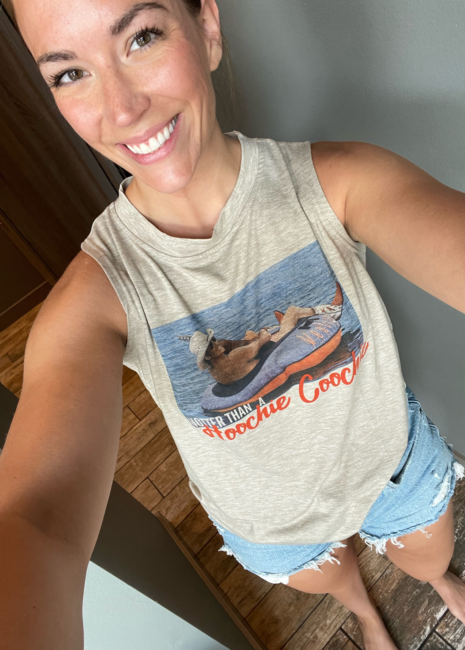 A classic tshirt

#LTKFindsUnder50 #LTKParties