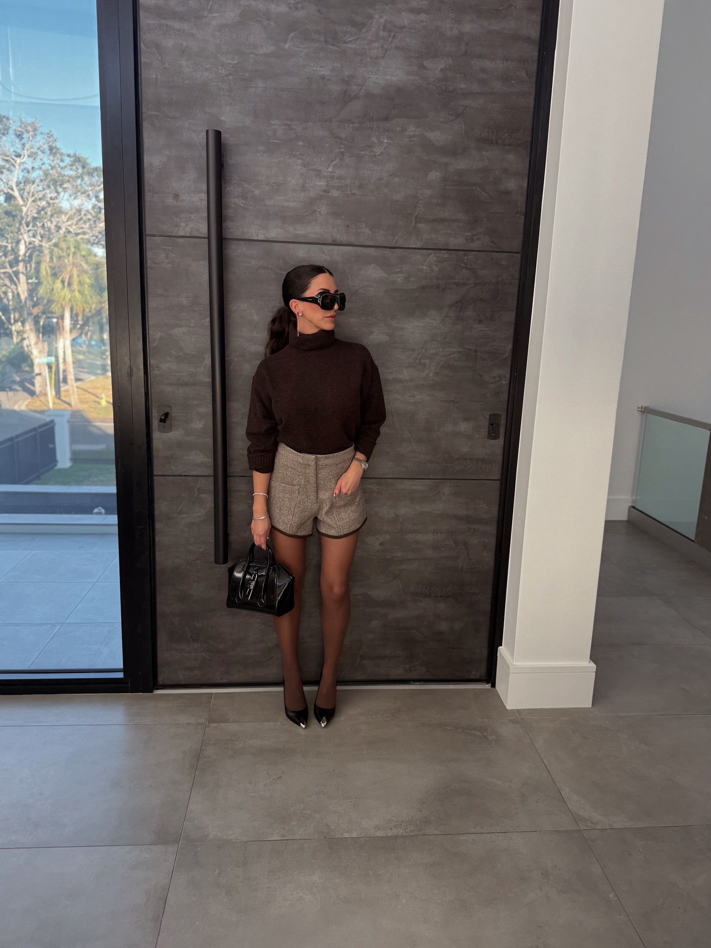 a lil ice cream + caviar never hurt nobody… there’s no turning back now. And ofc I didn’t make it out of the house unscathed. 

Top & bottom are sold out but I linked similar options 🫶🏼
#fall #fashion #ootn #datenight