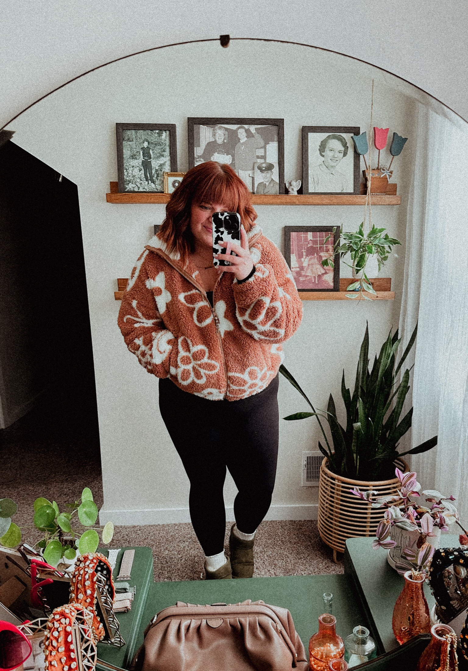 Fall/winter staples — my new fav long sleeve, Sherpa, & dark green boots! 🍂🧣

#LTKfindsunder50 #LTKstyletip #LTKmidsize