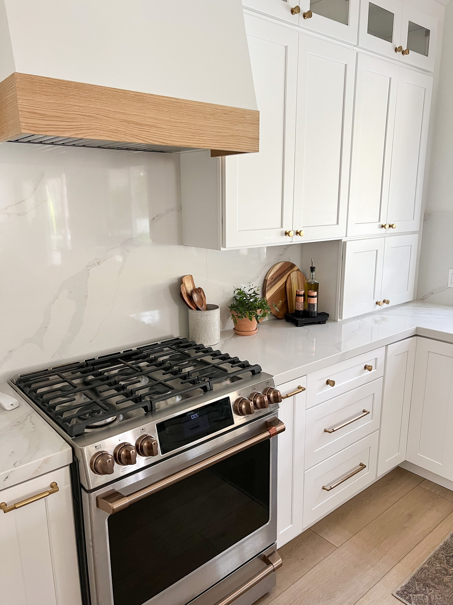 The best way to elevate your kitchen is with hardware 😍😍 and small decor. These cabinet pulls are my favorite. Excellent quality, and perfect shade of bronze.
#kitchendecor #kitchendesign #kitchentrends

#LTKFind #LTKfamily #LTKhome