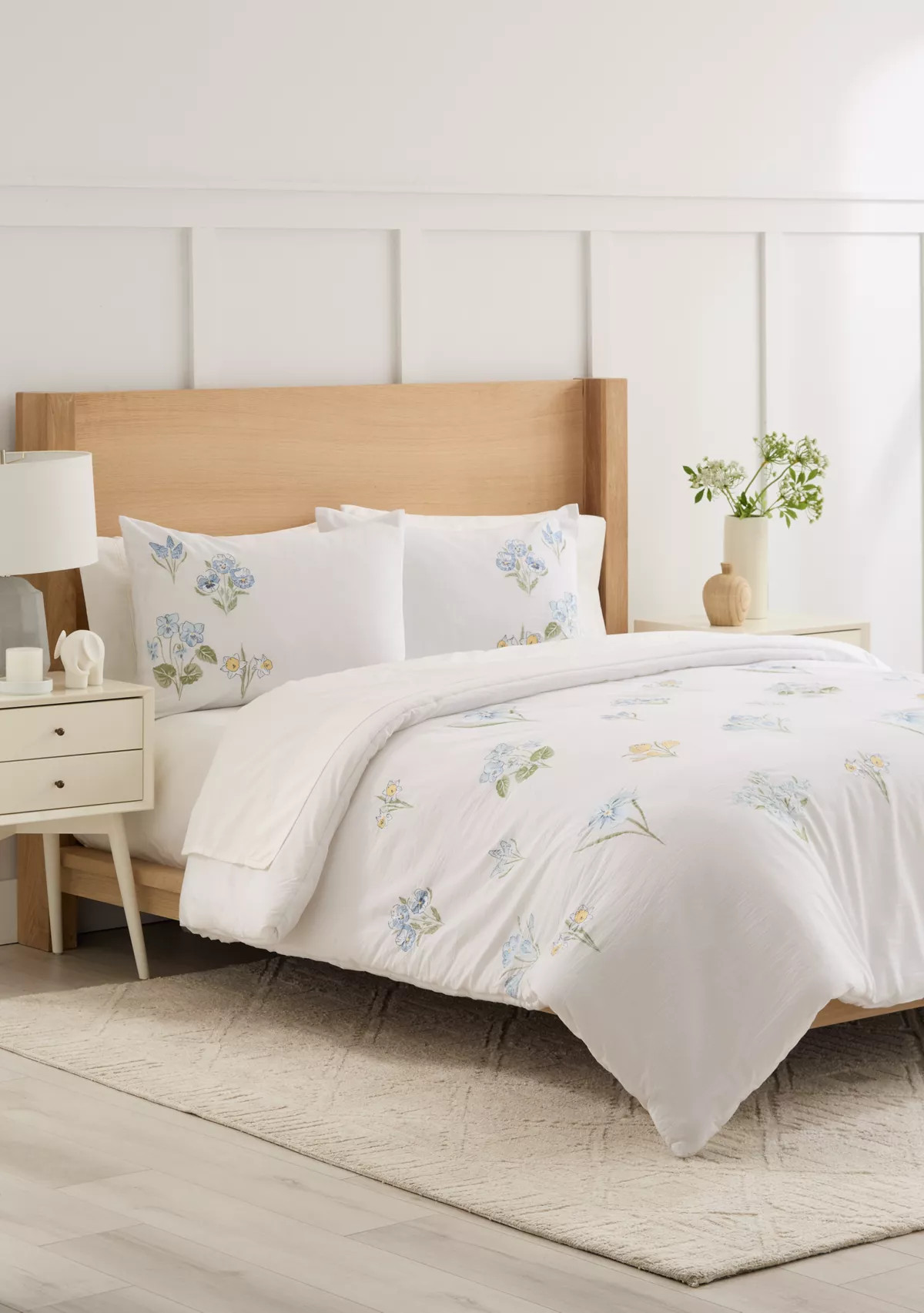 Crown & Ivy™Floral Embroidered Comforter Set | Belk