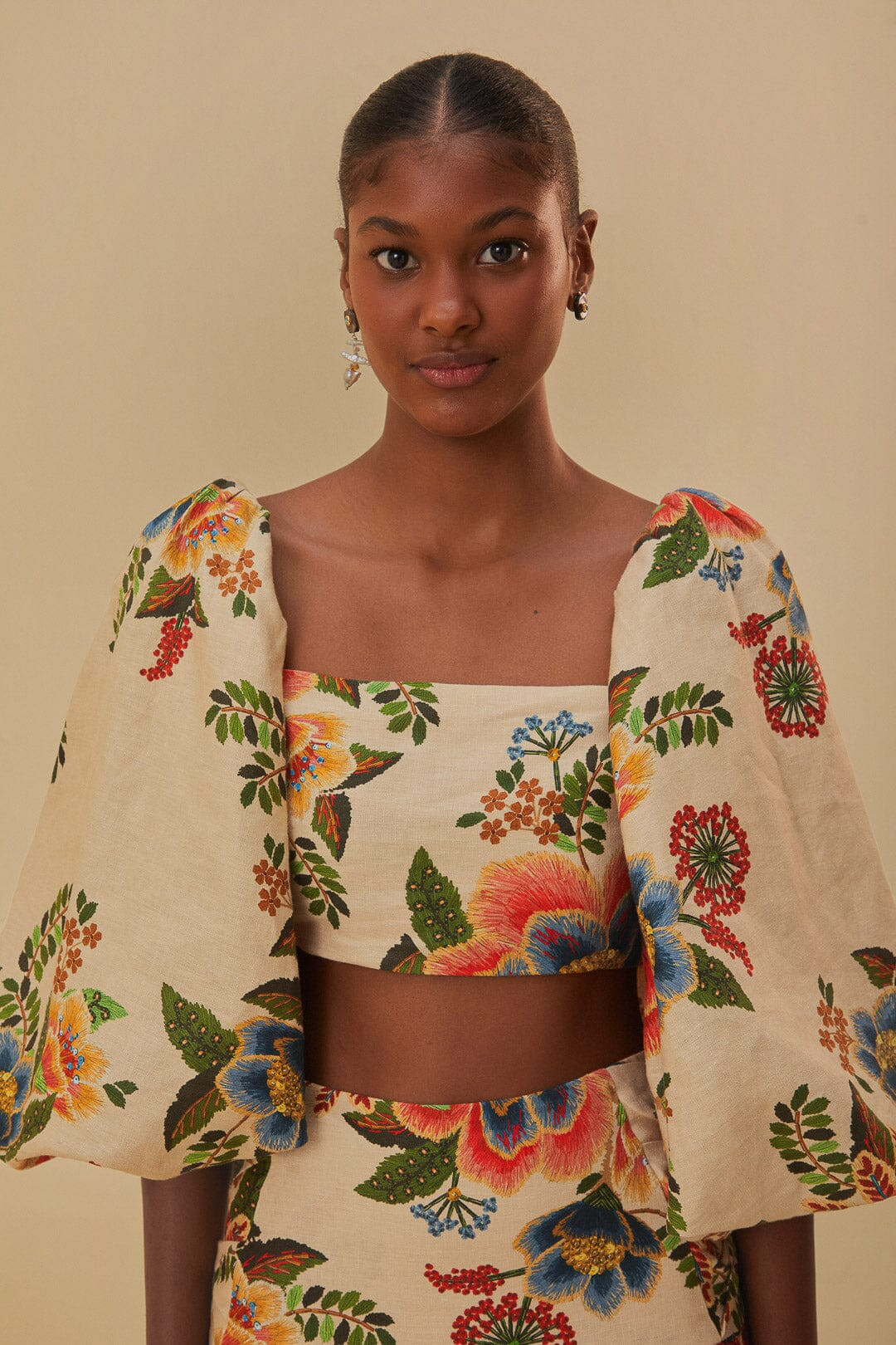 Sand Delicate Garden Euroflax™ Crop Top | FarmRio (US)