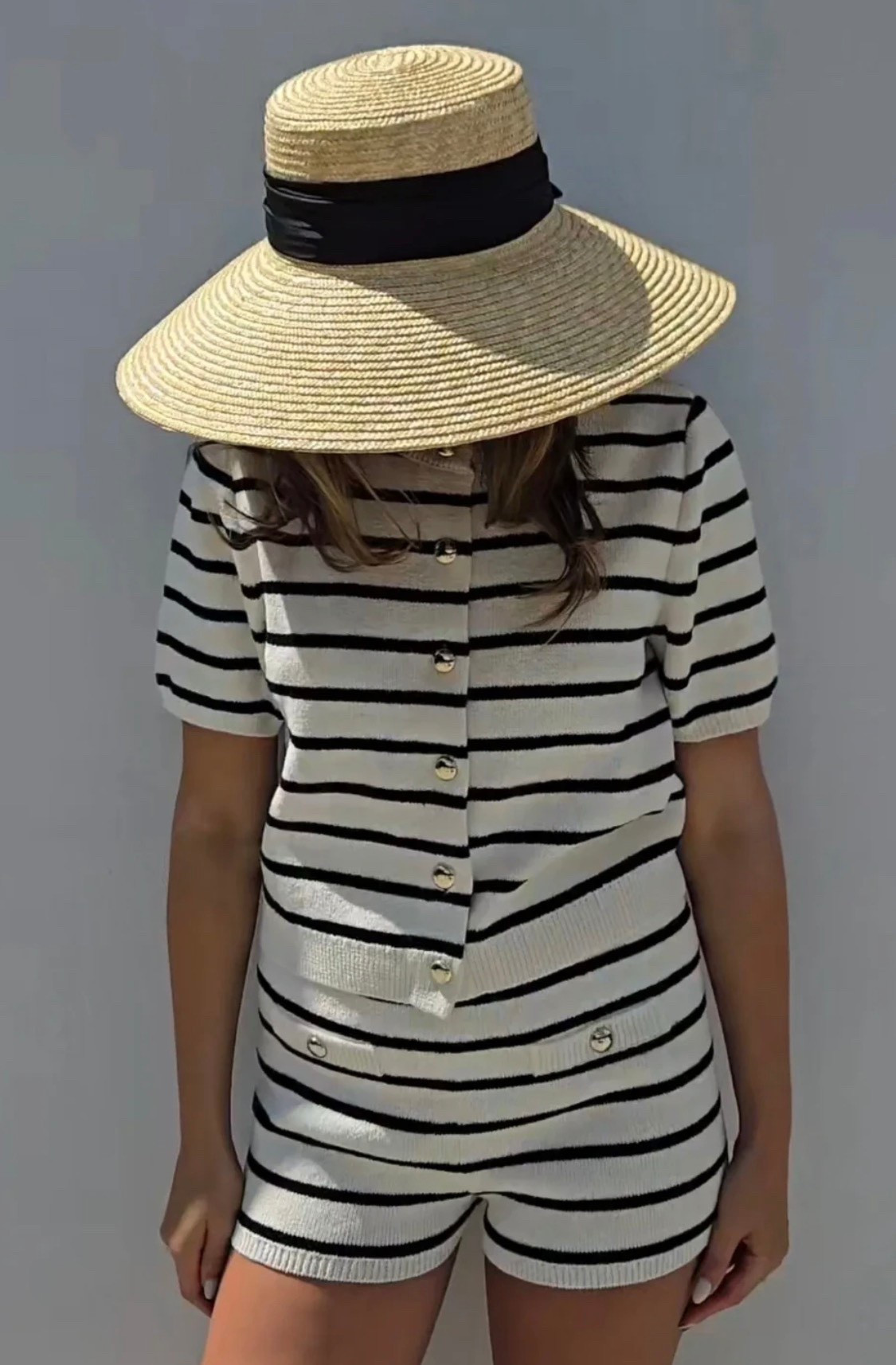 H&M brought back this set and I love it! Striped shorts, cardigan, outfit idea, spring, summer.

#LTKootd